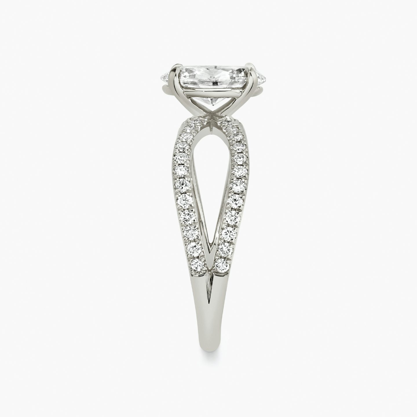 The Duet | Oval | Platinum | bandAccent: Double pavé | diamondOrientation: vertical | caratWeight: other