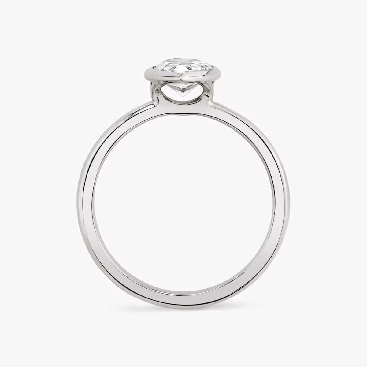 The Signature Bezel | Pear | Platinum | bandAccent: Plain | diamondOrientation: vertical | caratWeight: other