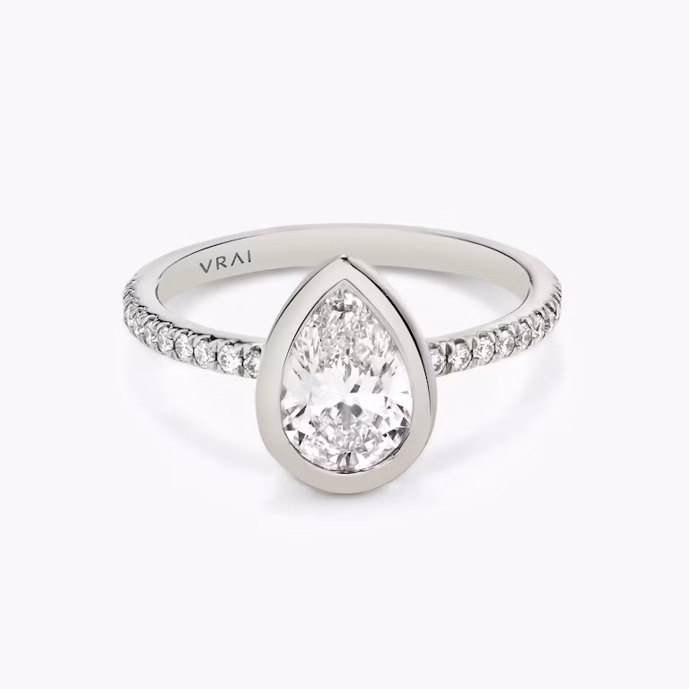 Signature Bezel Pear