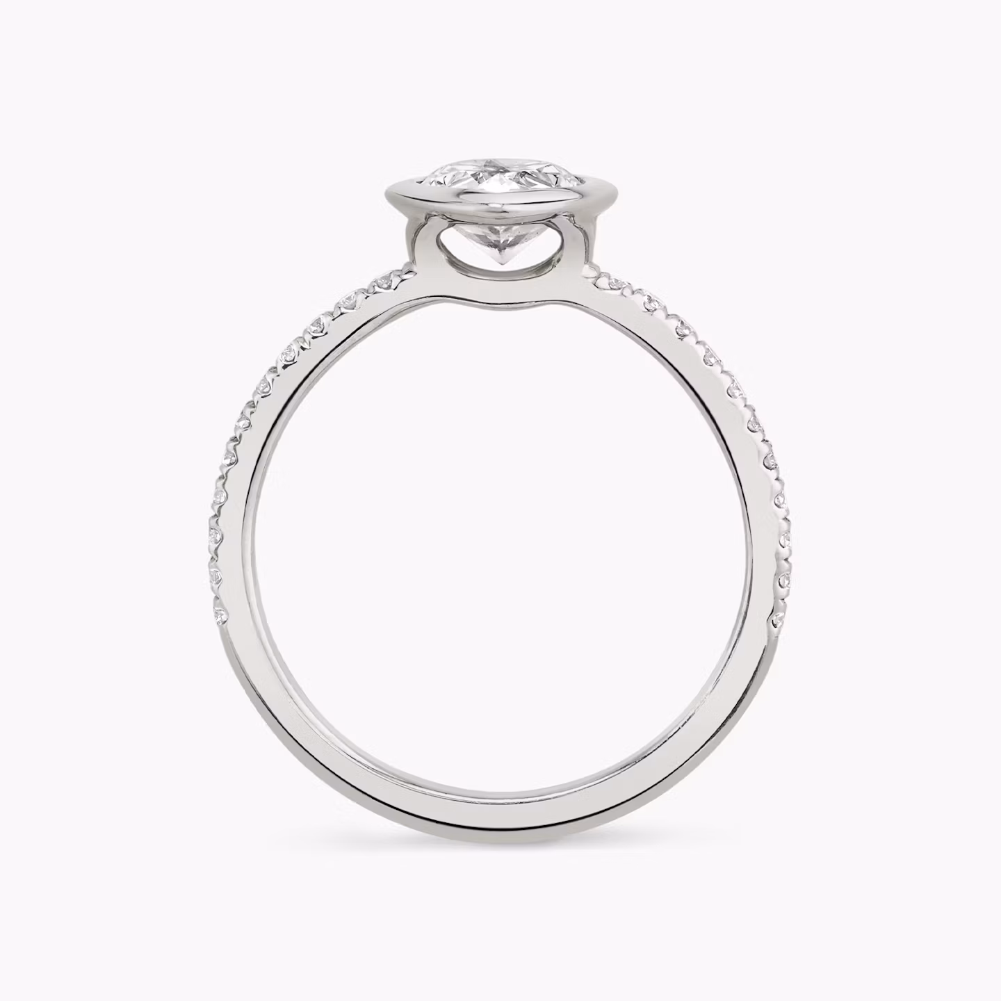 The Signature Bezel | Pear | Platinum | bandAccent: Pavé | diamondOrientation: vertical | caratWeight: other