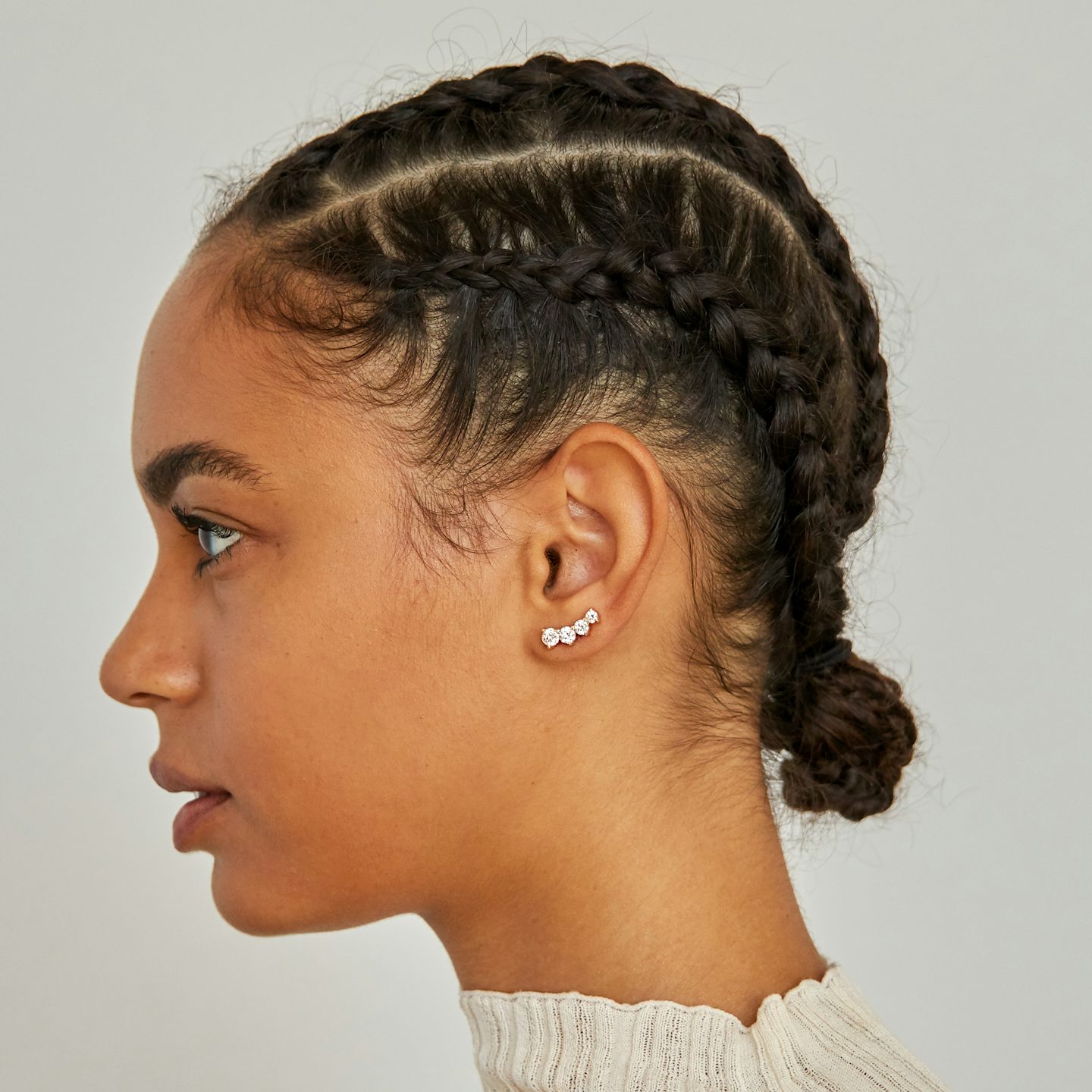 VRAI Ear Climber | Round Brilliant | 14k | Yellow Gold | diamondCount: 4 | side: left