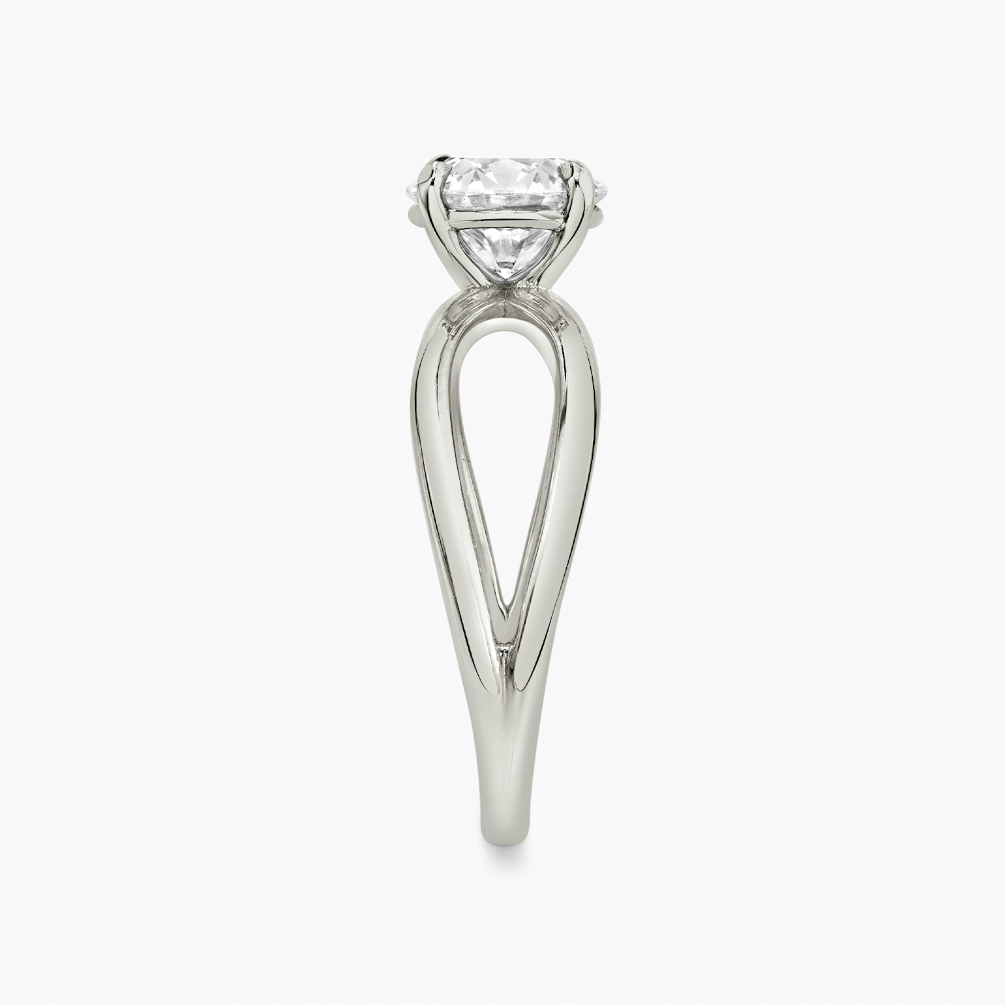 The Duet | Round Brilliant | 18k | White Gold | bandAccent: Plain | caratWeight: 1.0ct | diamondOrientation: vertical