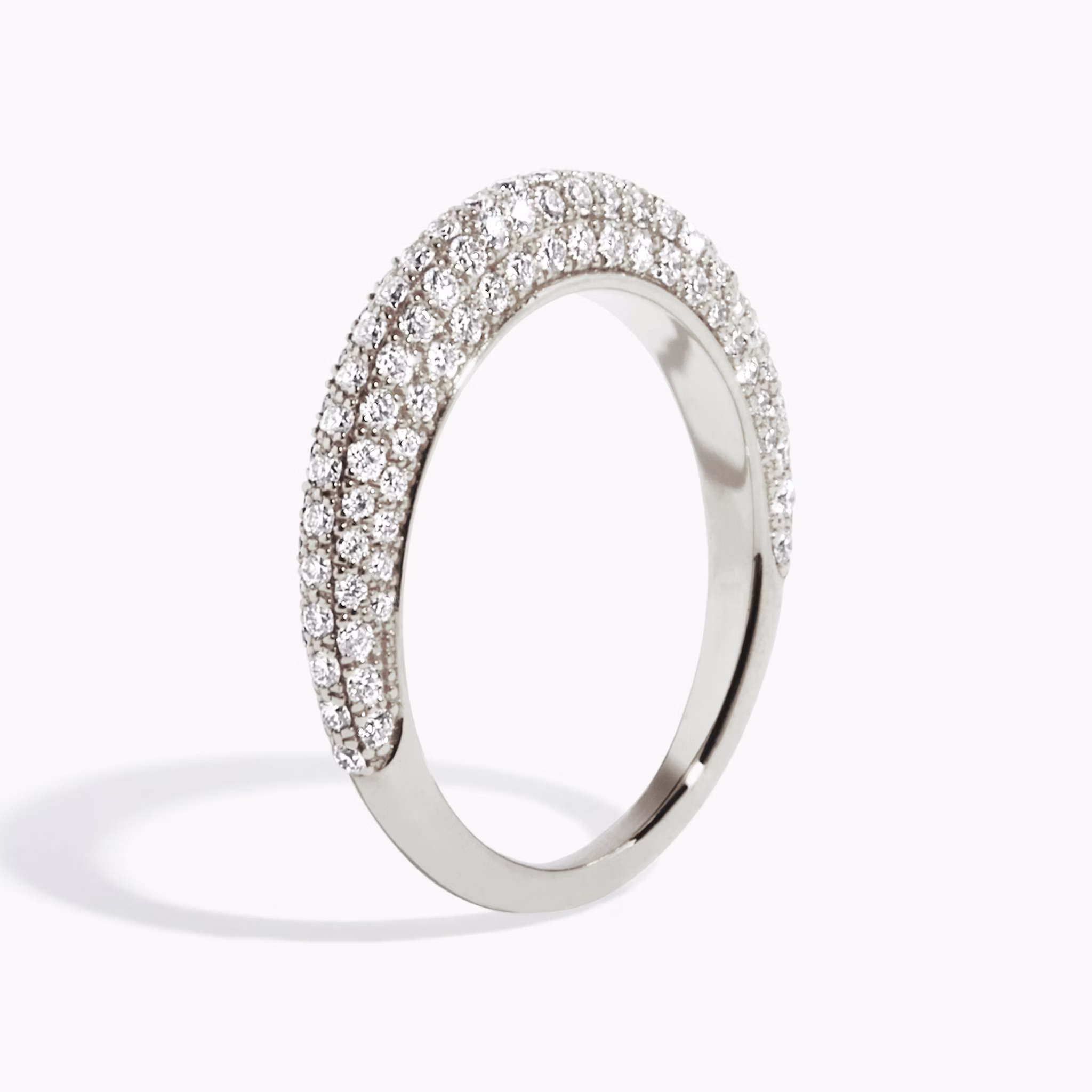 The Curator Band | Round Brilliant | Platinum | bandAccent: Pavé