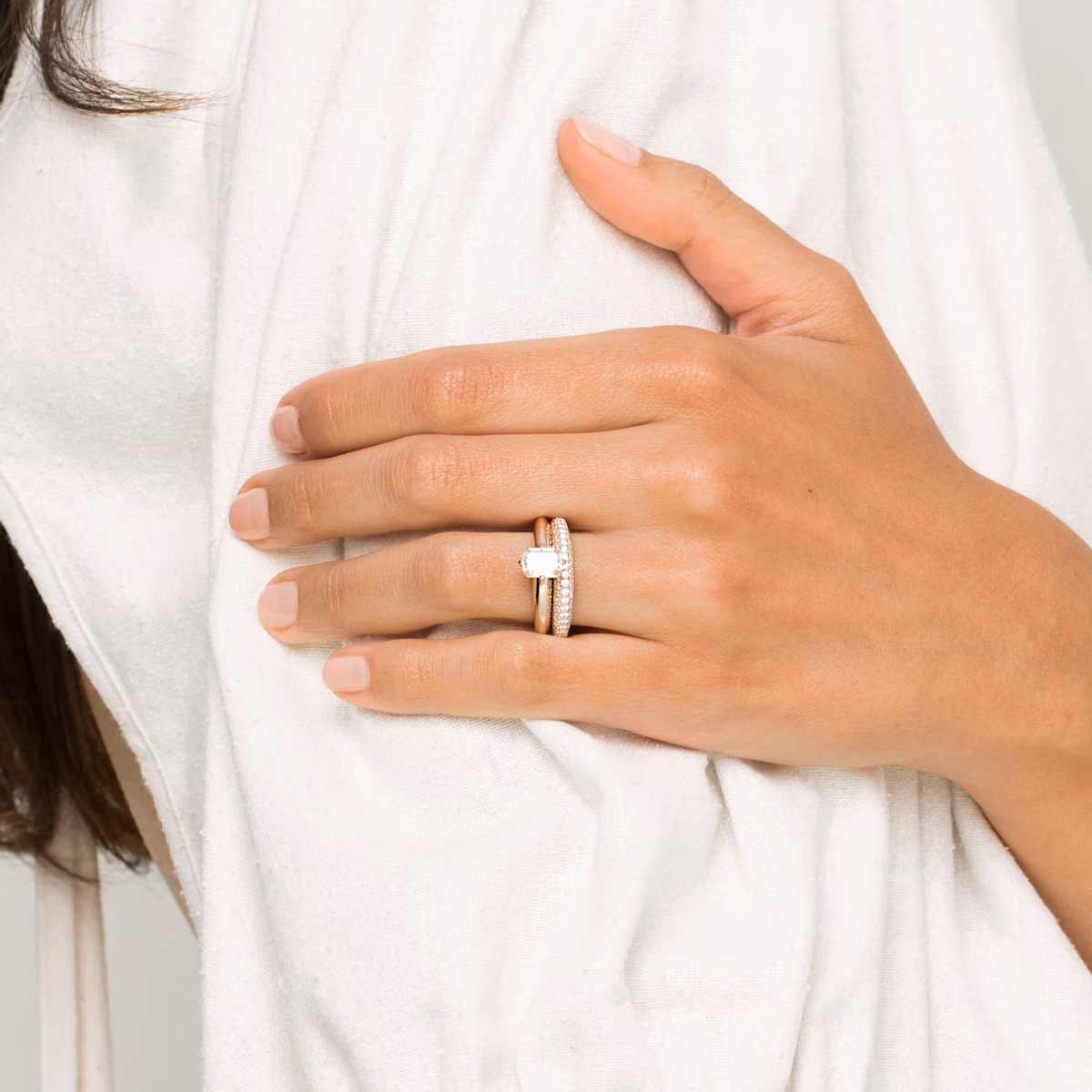 The Curator Band | Round Brilliant | 18k | White Gold | bandAccent: Pavé