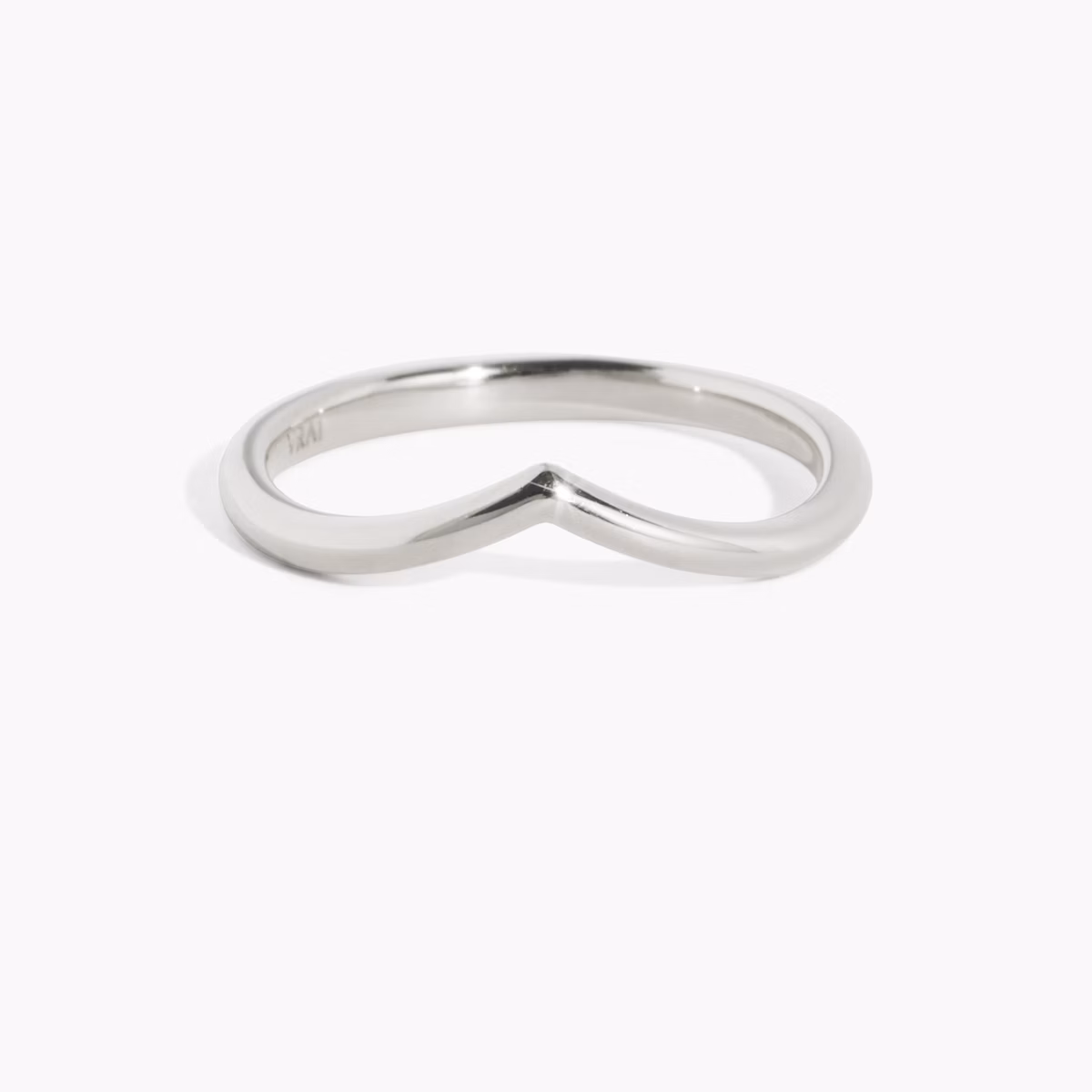 Chevron dip wedding band