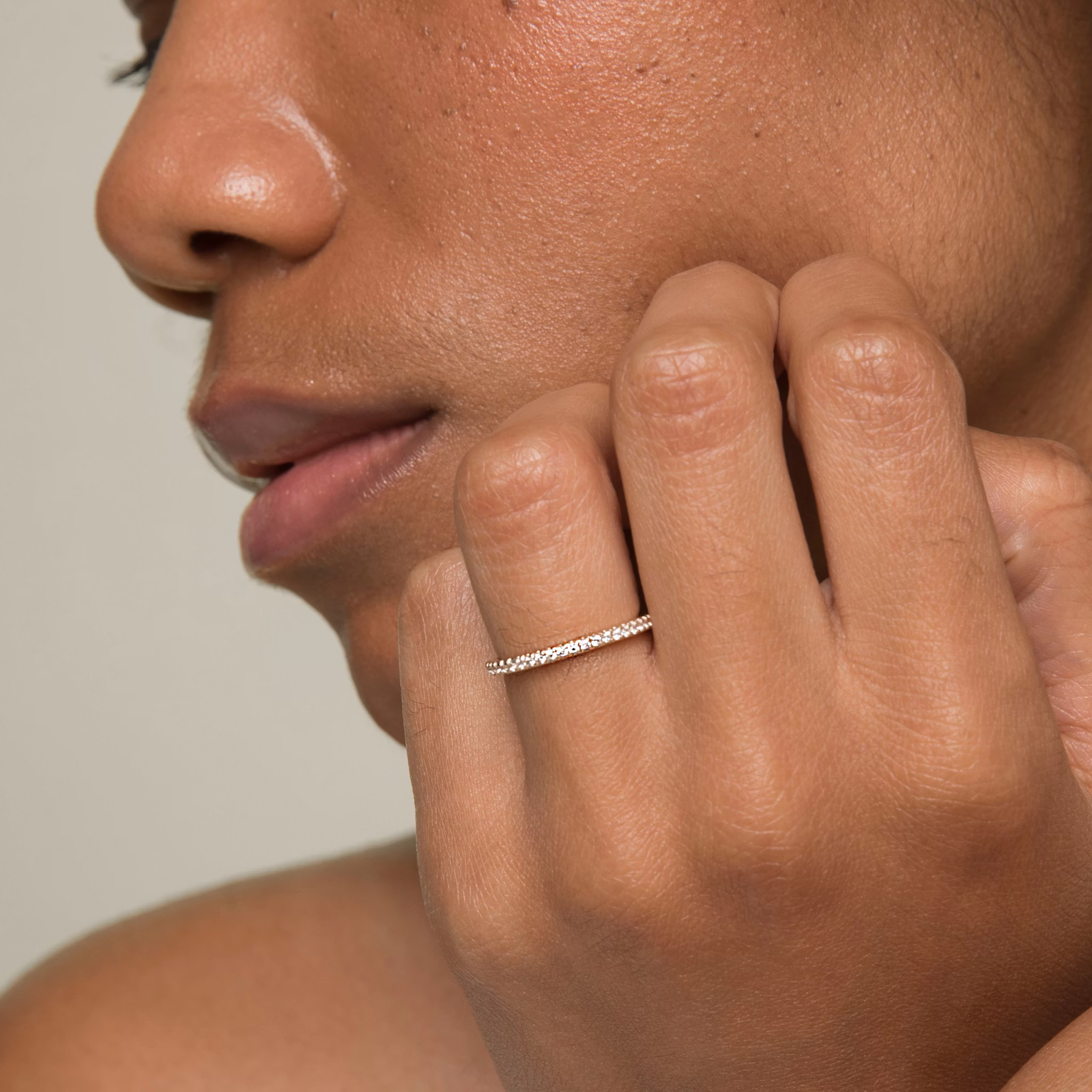 The Infinity Band | Round Brilliant | 18k | White Gold | bandVersion: original