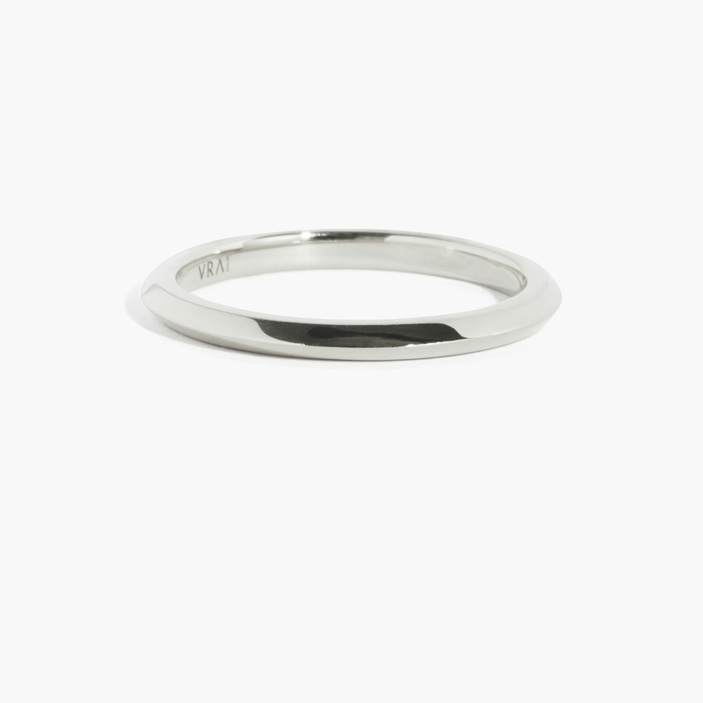 The Knife Edge Wedding Band