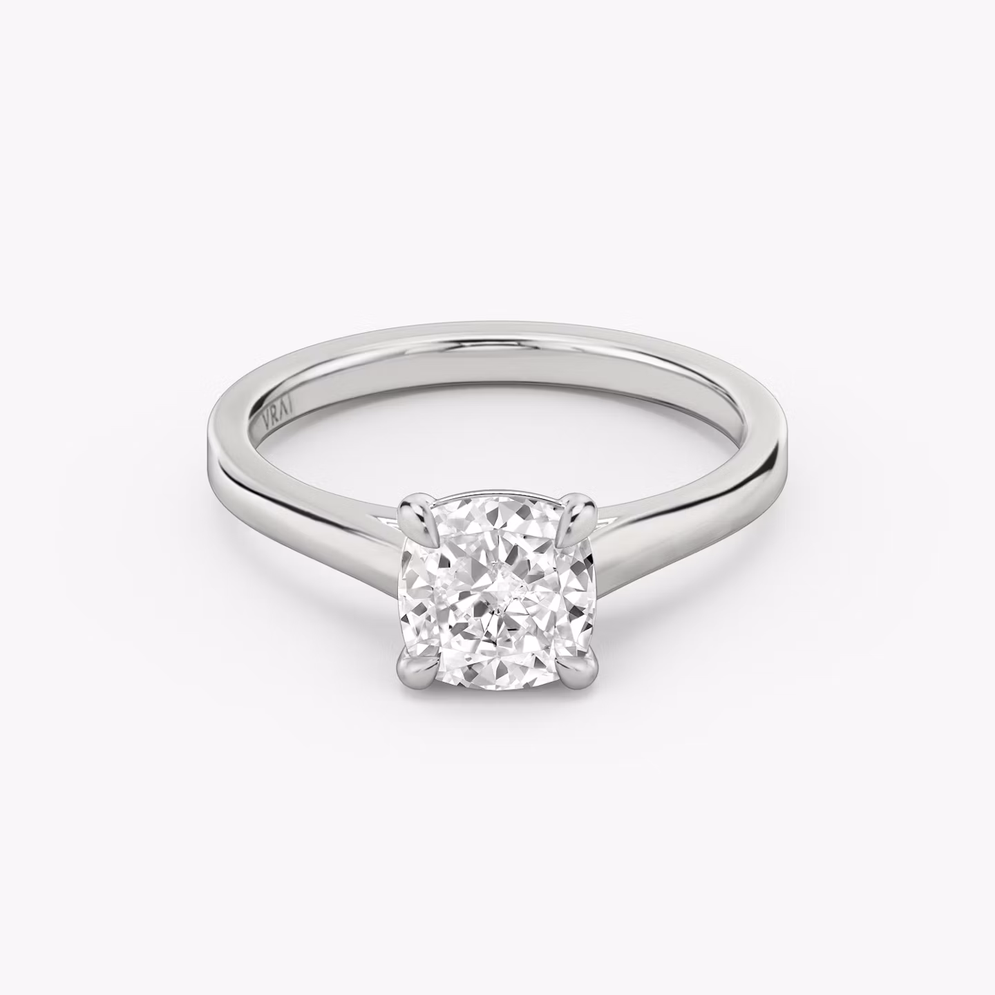 Cathedral | Cushion | Platin | bandAccent: Ohne Pavé-Besatz | diamondOrientation: vertical | caratWeight: other
