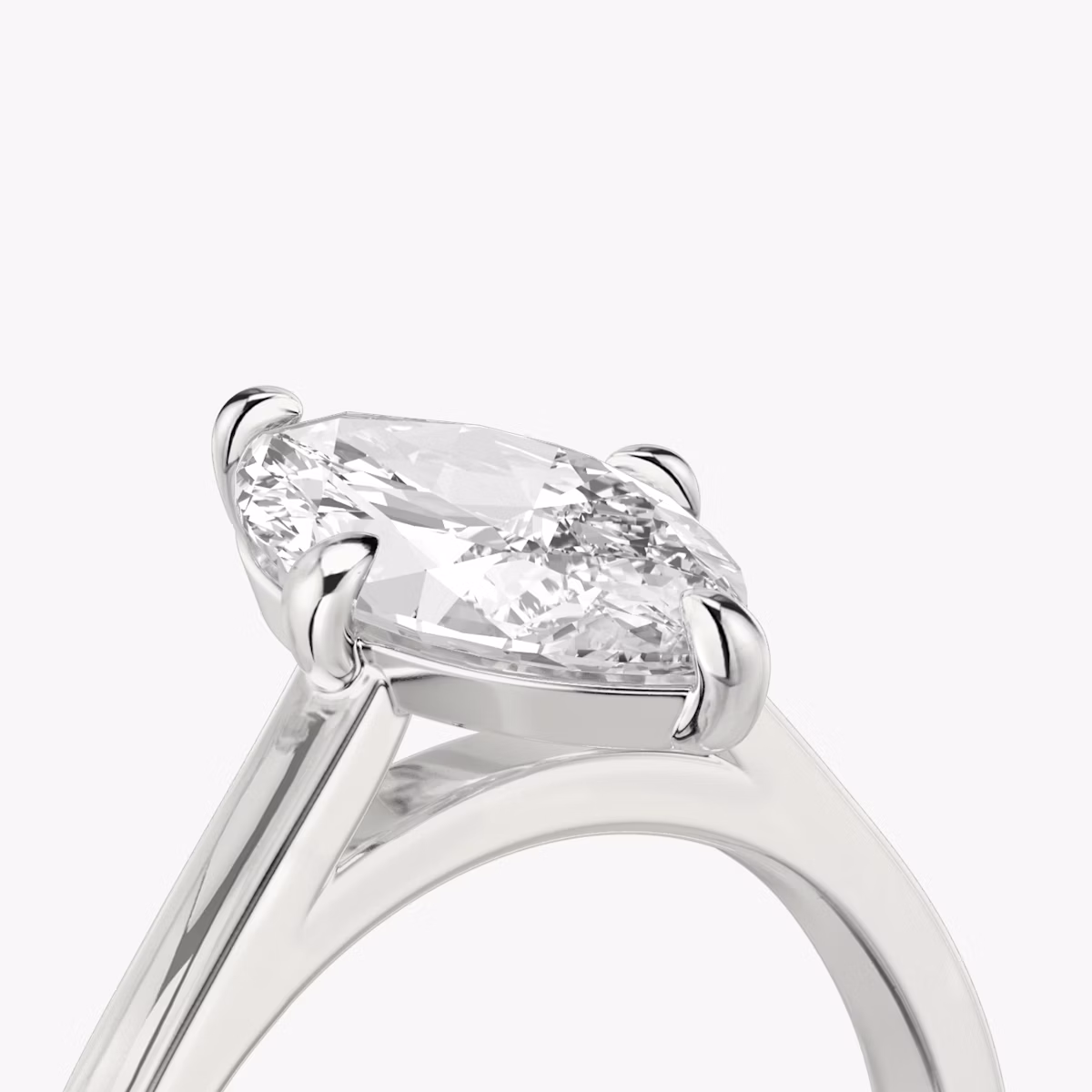 Cathedral | Marquise | 18k | Weißgold | bandAccent: Ohne Pavé-Besatz | diamondOrientation: vertical | caratWeight: other