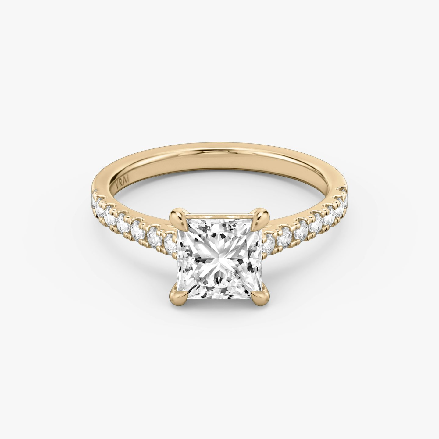 Cathedral | Princess | 14k | Roségold | bandAccent: Mit Pavé-Besatz | diamondOrientation: vertical | caratWeight: other