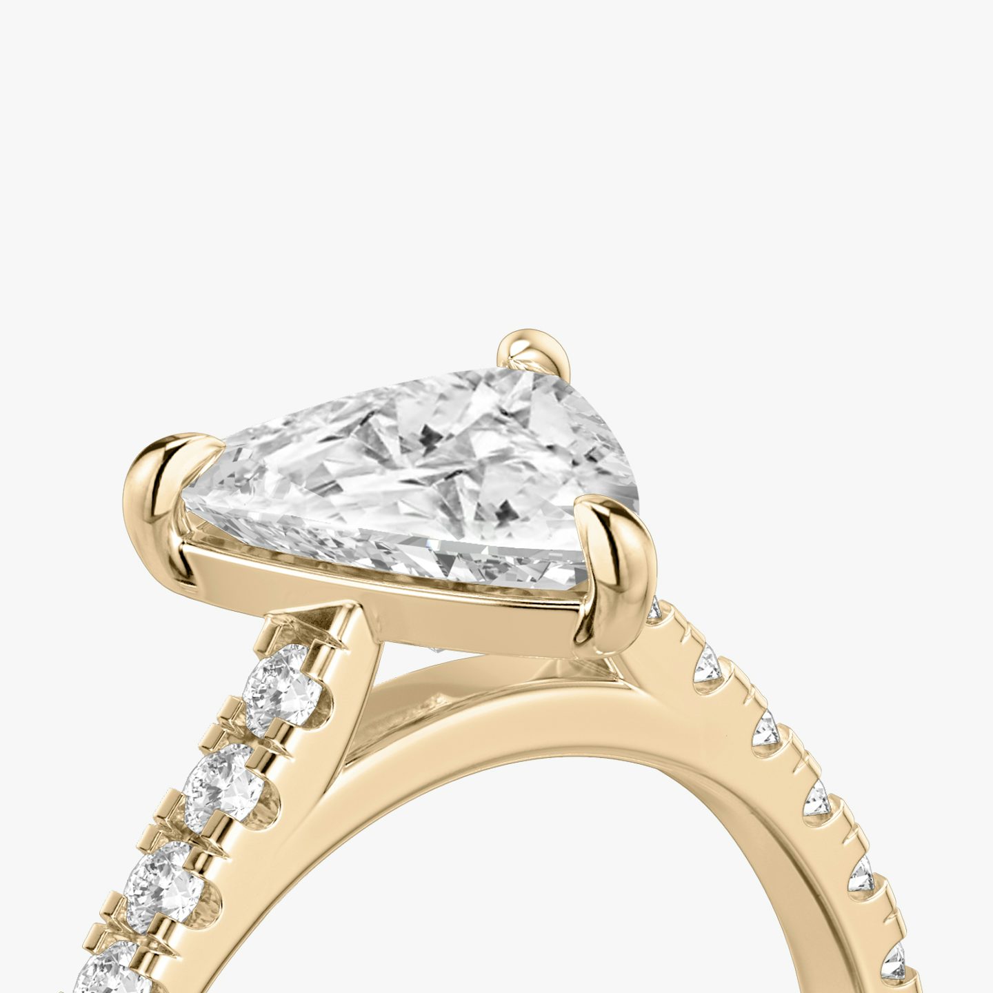 Cathedral | Trillant | 14k | Roségold | bandAccent: Mit Pavé-Besatz | diamondOrientation: vertical | caratWeight: other