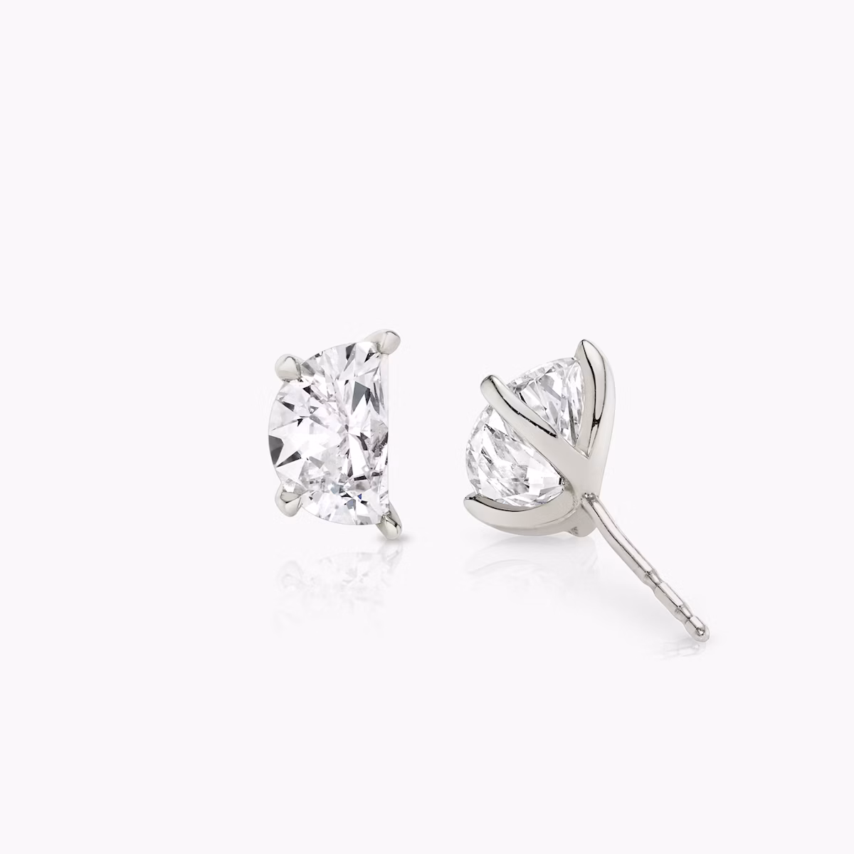 VRAI Iconic Stud | Half Moon | 14k | White Gold | caratWeight: 0.75ct