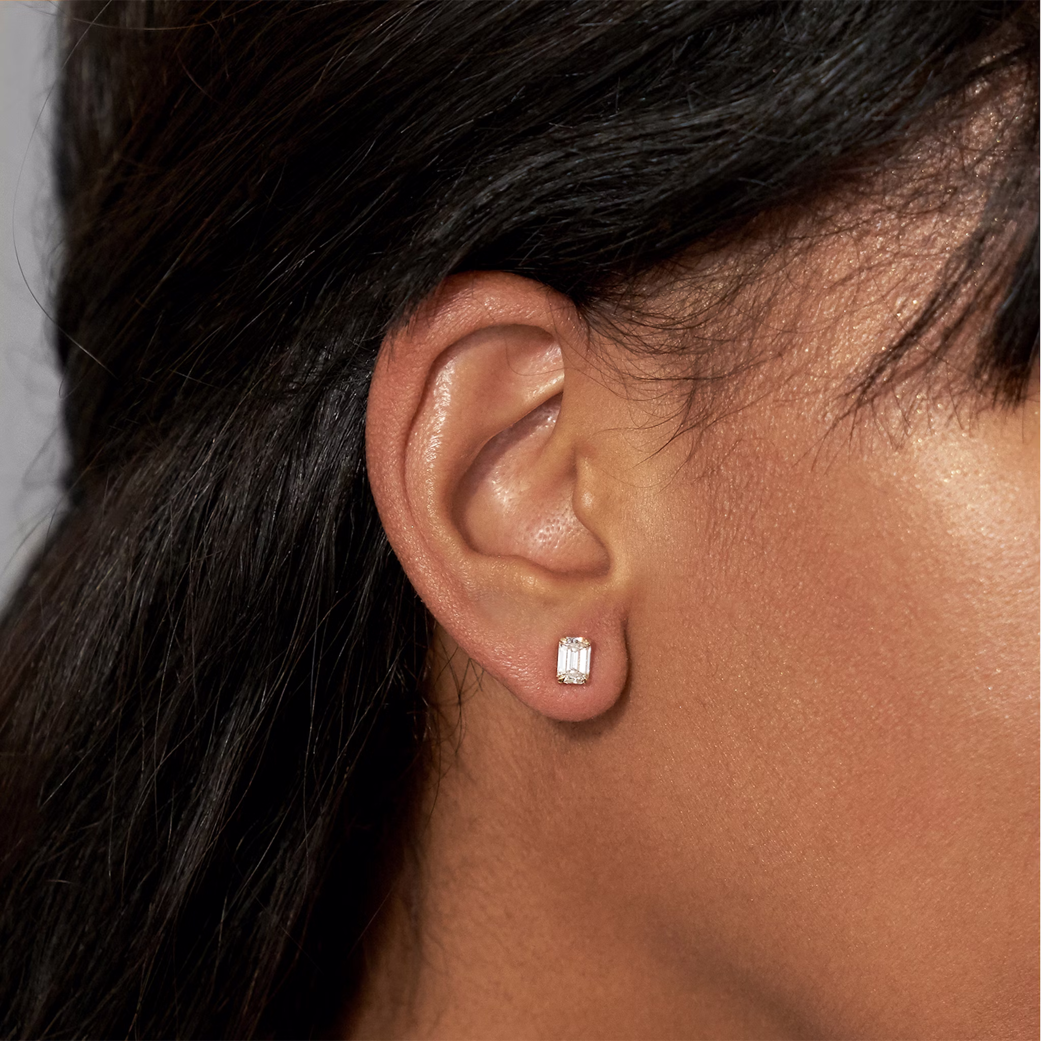 Pendiente Solitario VRAI | Esmeralda | 14k | Oro rosa | diamondColor: near-colorless | caratWeight: 0.50ct