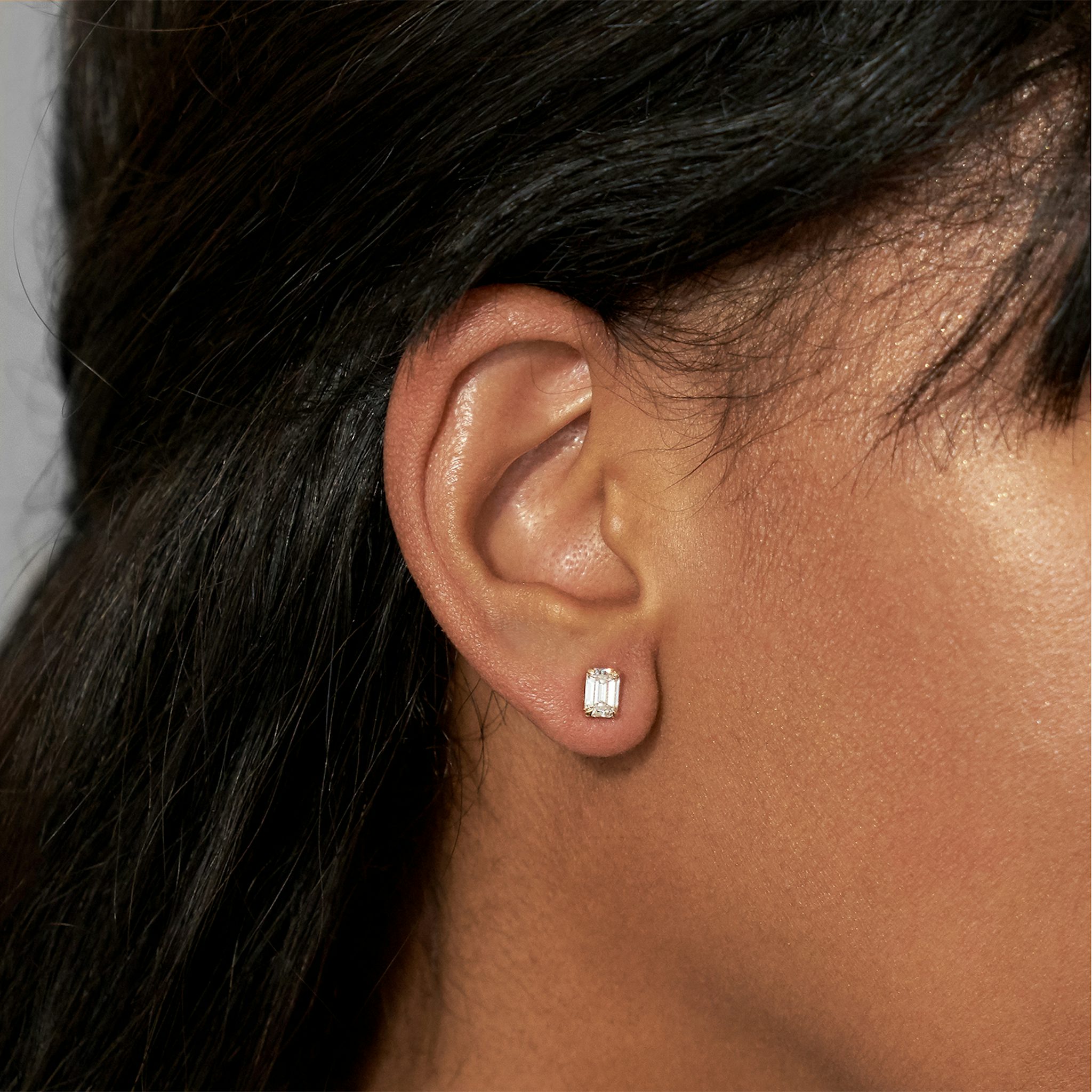 Pendiente Solitario VRAI | Esmeralda | 14k | Oro rosa | diamondColor: near-colorless | caratWeight: 0.50ct