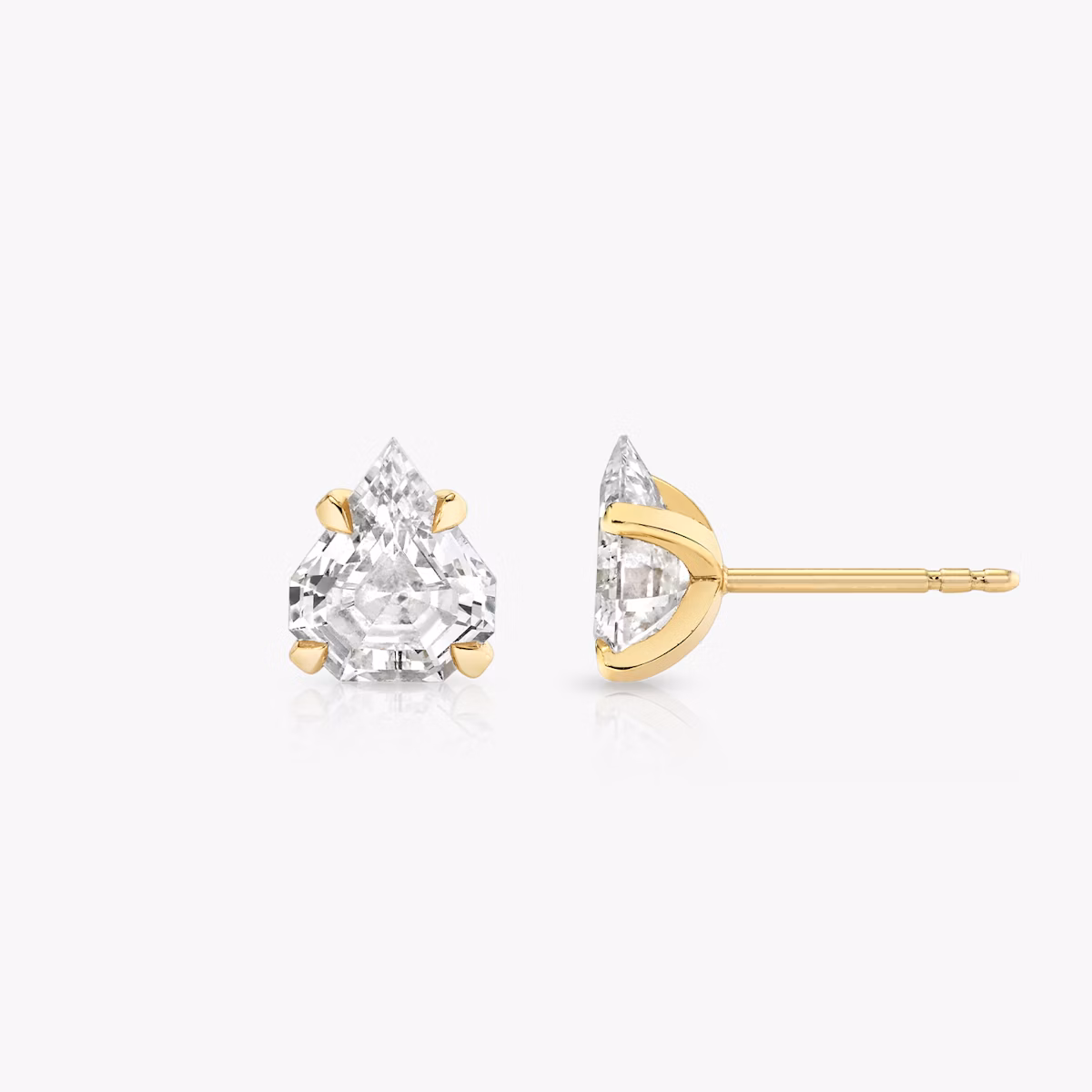 VRAI Iconic Stud | Shield | 14k | Yellow Gold | caratWeight: 0.75ct