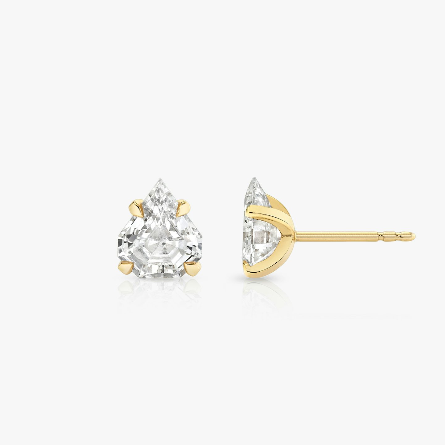 VRAI Iconic Stud | Shield | 14k | Yellow Gold | caratWeight: 0.75ct