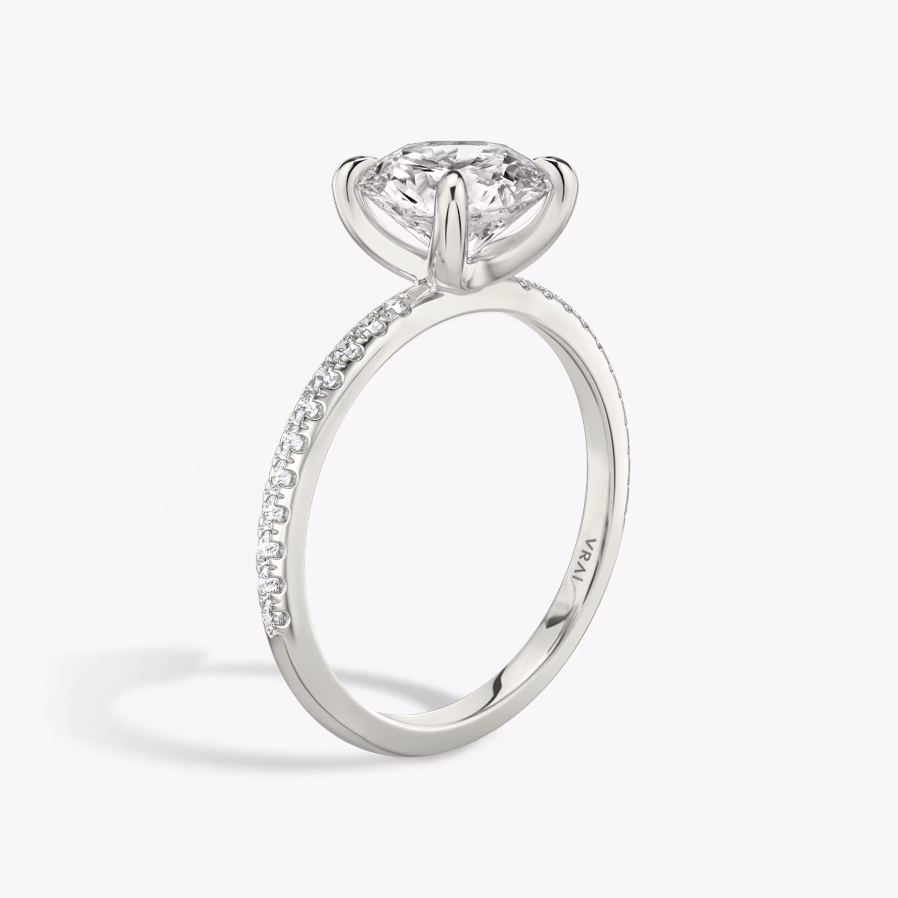 The Classic with a Round Brilliant VRAI Created Diamond