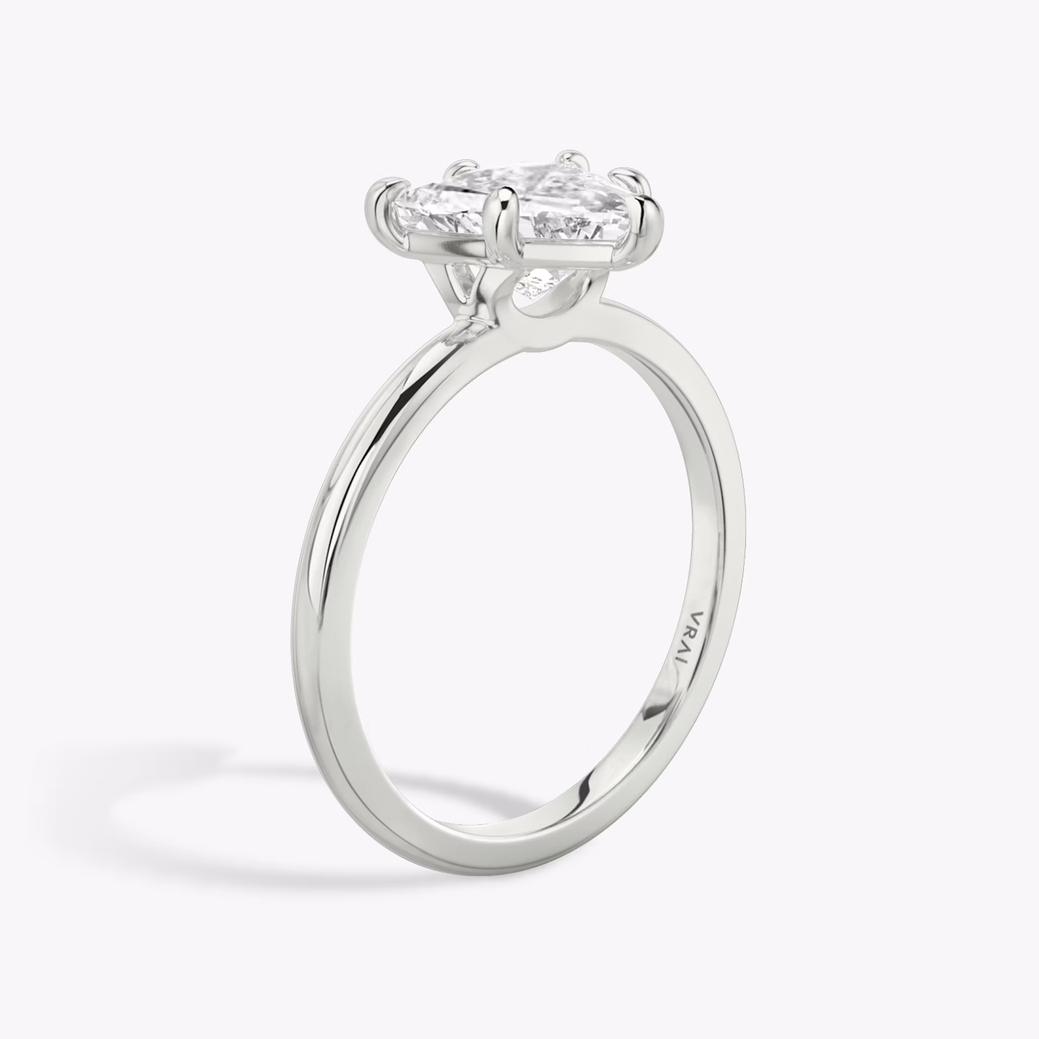 The Signature 6 Prong | Trillion | Platinum | bandAccent: Plain | bandWidth: standard | hiddenHalo: no | diamondOrientation: vertical | caratWeight: other