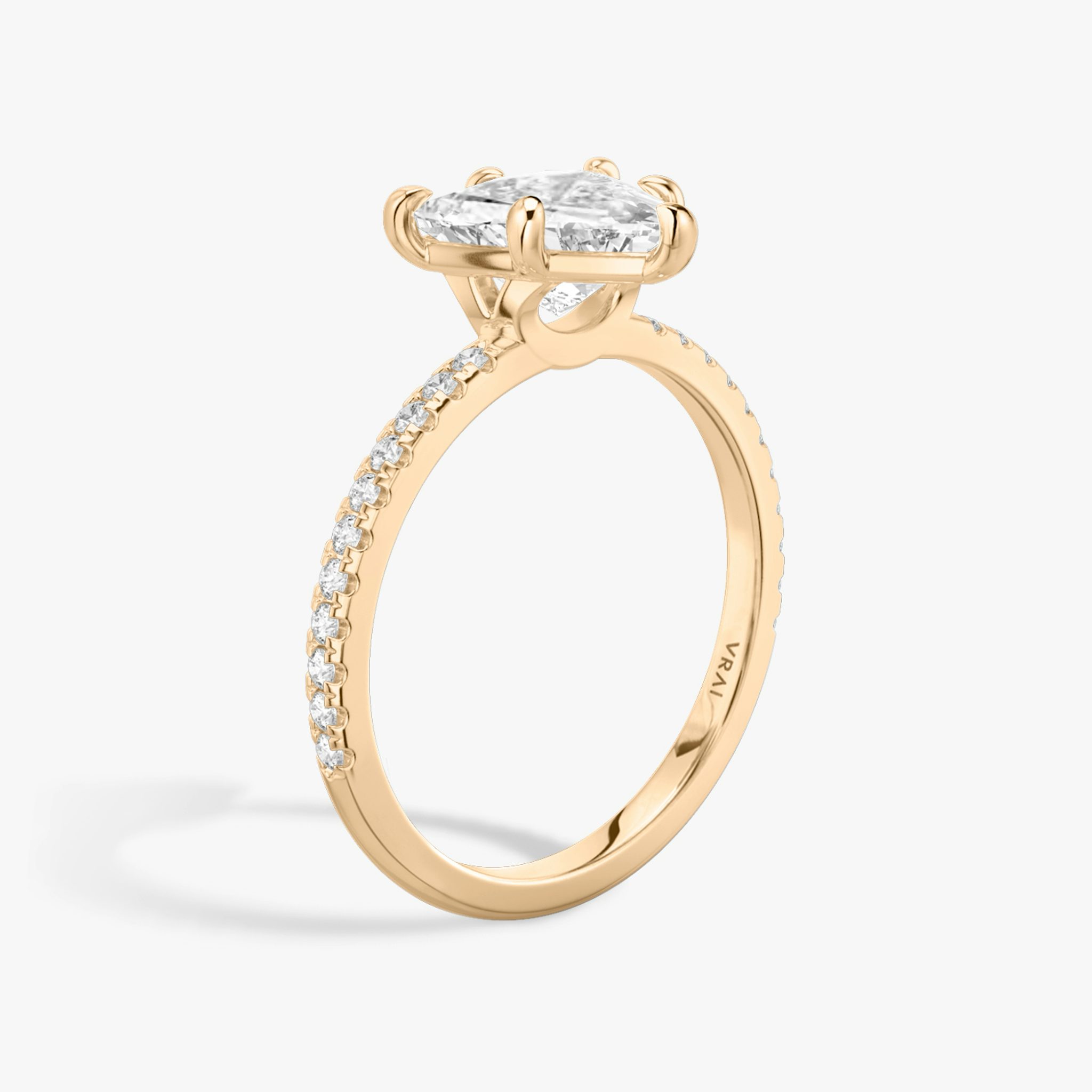 The Signature 6 Prong | Trillion | 14k | Rose Gold | bandAccent: Pavé | bandWidth: standard | hiddenHalo: no | diamondOrientation: vertical | caratWeight: other