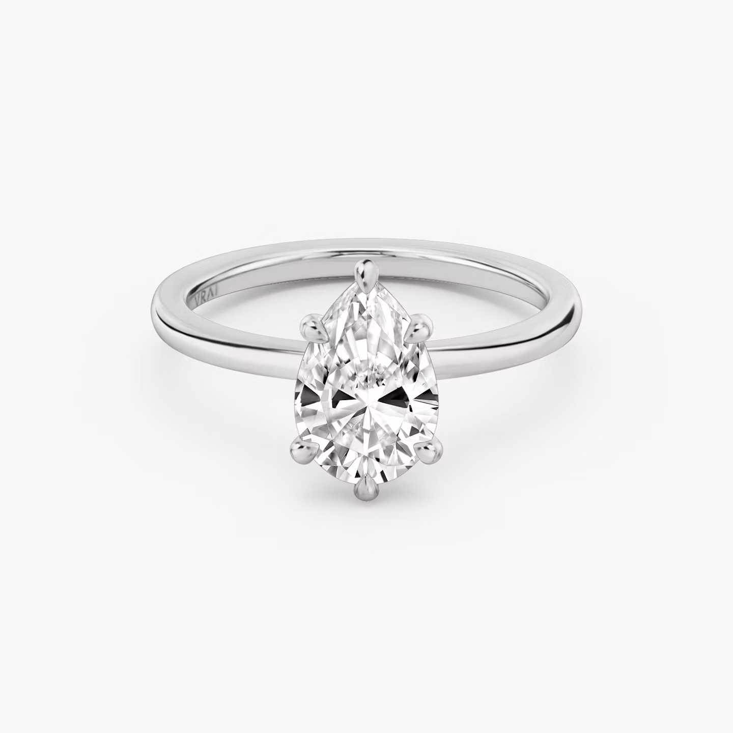Signature 6 Prong | Tropfen | Platin | bandAccent: Ohne Pavé-Besatz | bandWidth: standard | hiddenHalo: no | diamondOrientation: vertical | caratWeight: other