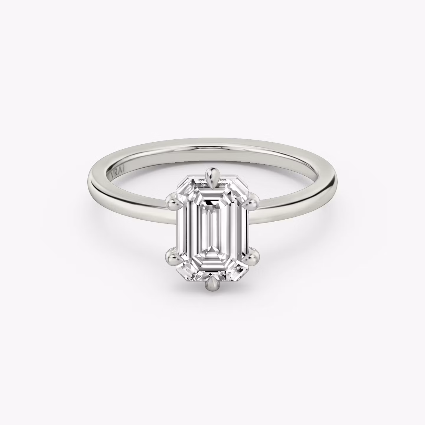 The Signature 6 Prong Emerald | Platinum