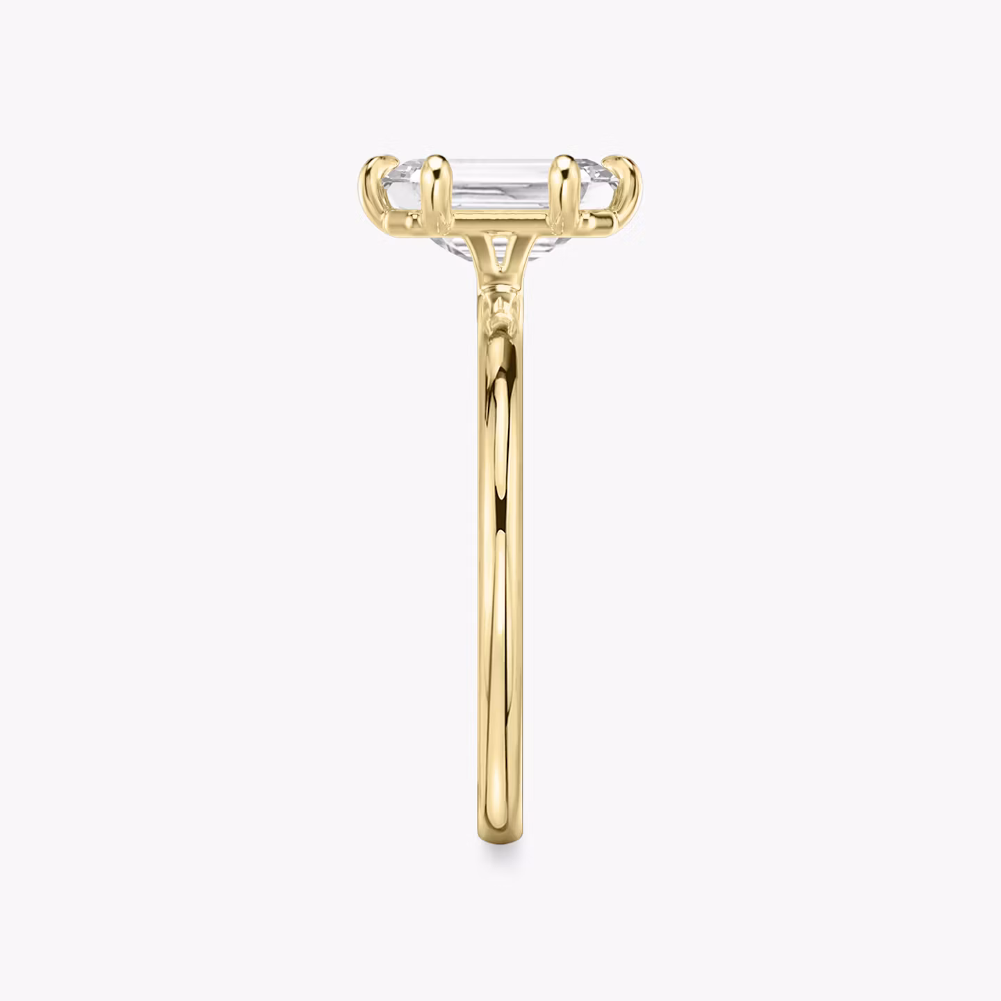 Signature 6 Prong | Emerald | 18k | Gelbgold | bandAccent: Ohne Pavé-Besatz | bandWidth: standard | hiddenHalo: no | diamondOrientation: vertical | caratWeight: other