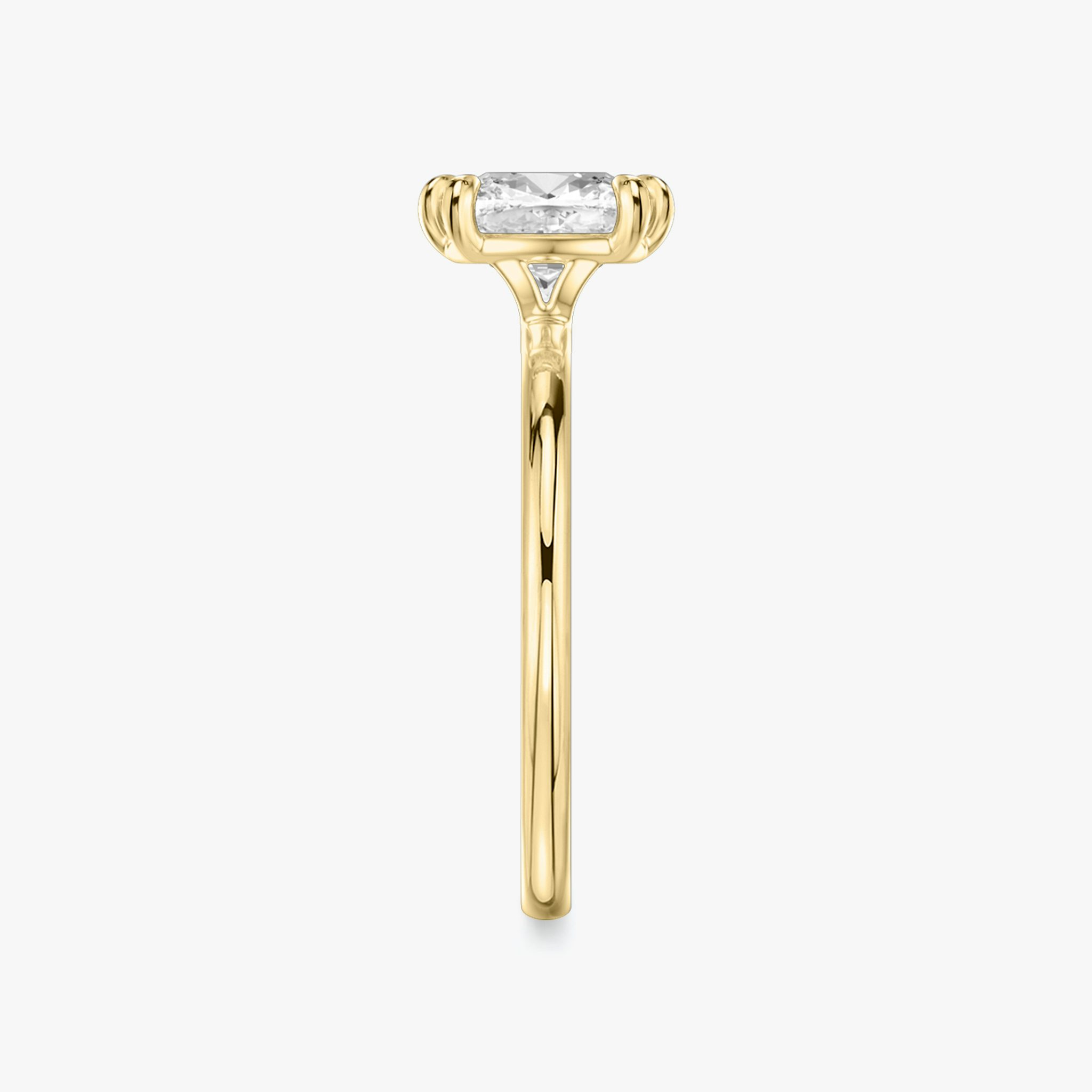 The Signature 6 Prong | Cushion | 18k | Yellow Gold | bandAccent: Plain | bandWidth: standard | hiddenHalo: no | diamondOrientation: vertical | caratWeight: other