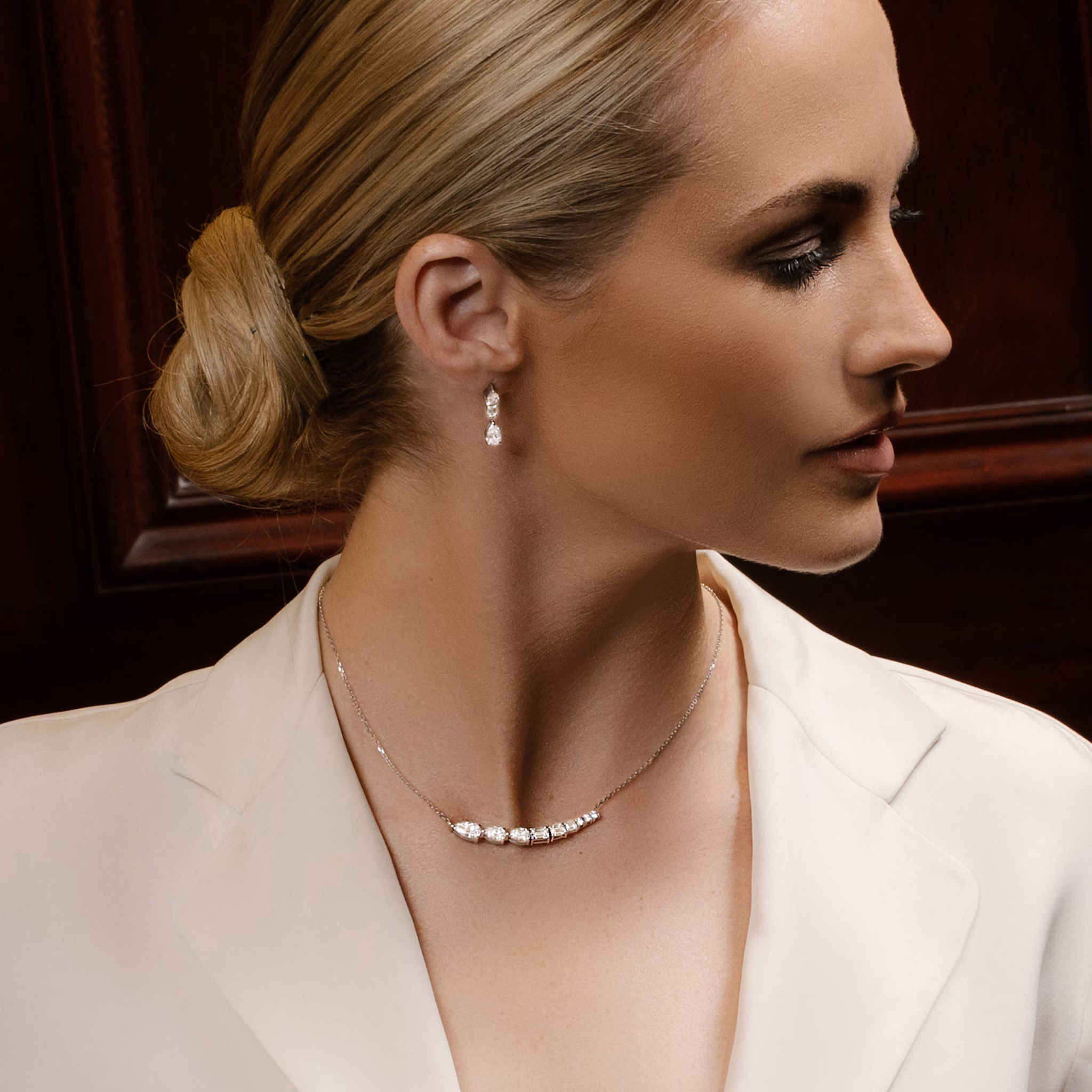 Neptune Floating Necklace | pear+round-brilliant+emerald | 14k | White Gold | chainLength: 16-18