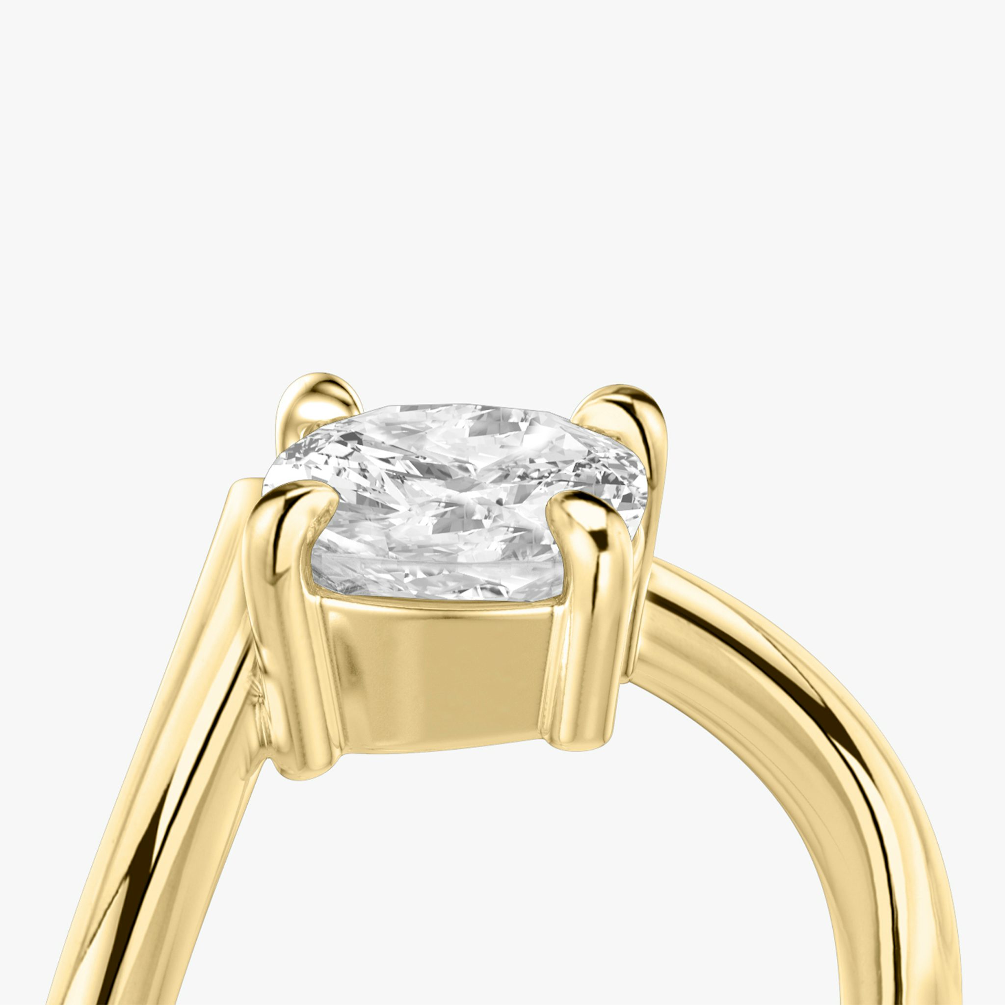 The Signature V | Cushion | 18k | Yellow Gold | bandAccent: Plain | diamondOrientation: vertical | caratWeight: other