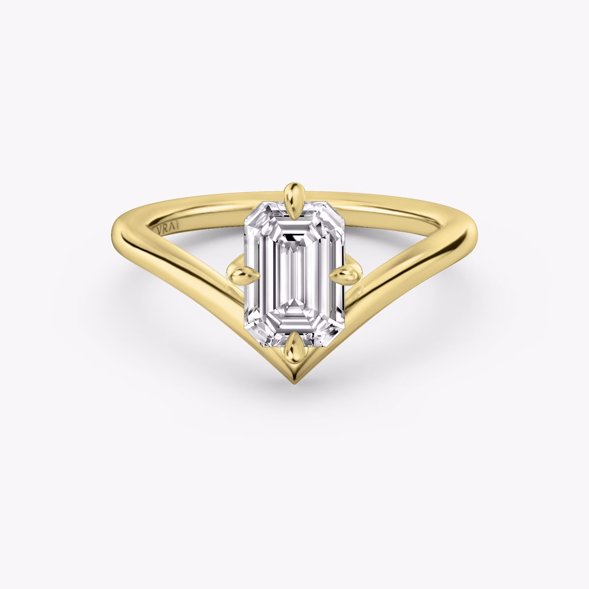 The Signature V Emerald | Yellow Gold