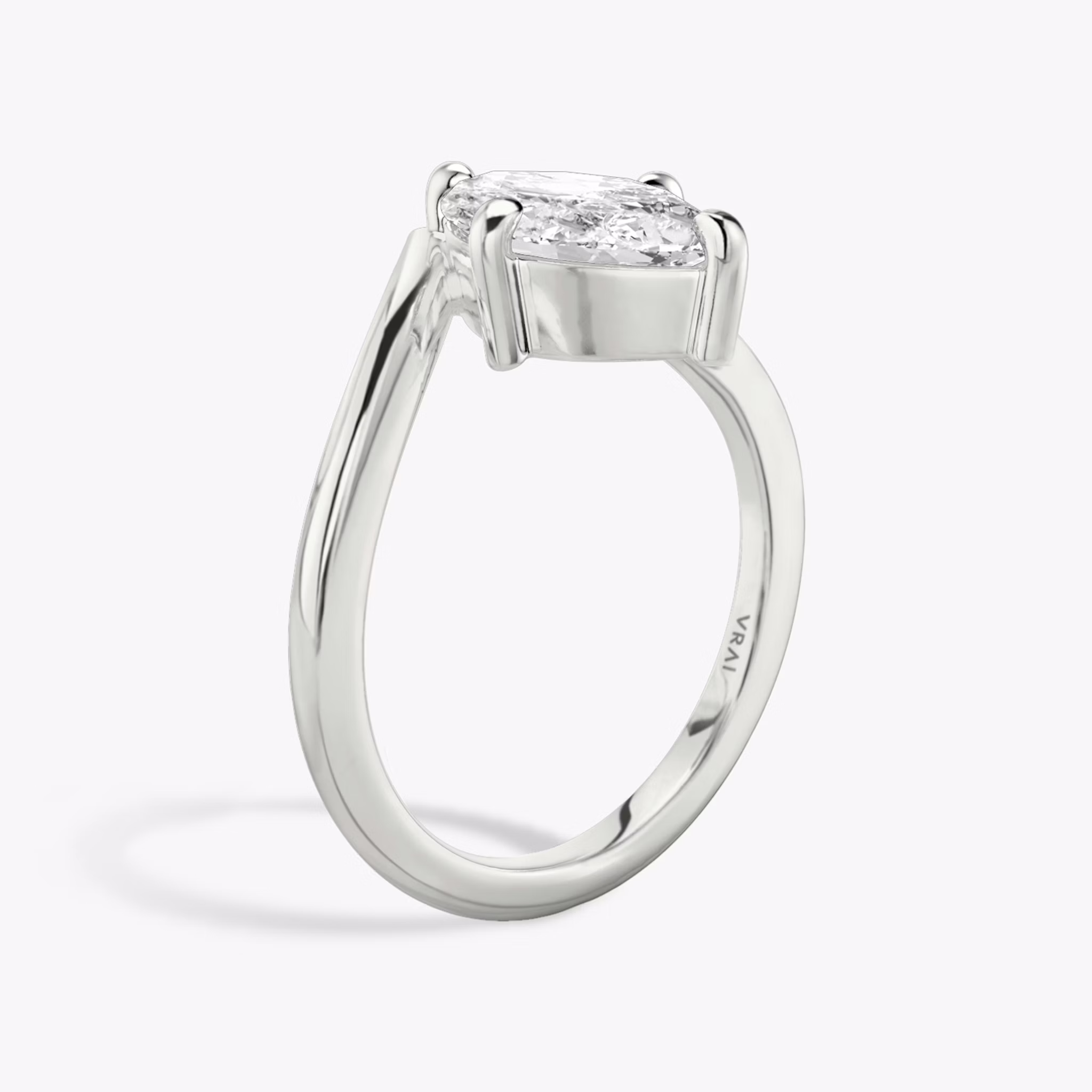 The Signature V | Marquise | 18k | White Gold | bandAccent: Plain | diamondOrientation: vertical | caratWeight: other