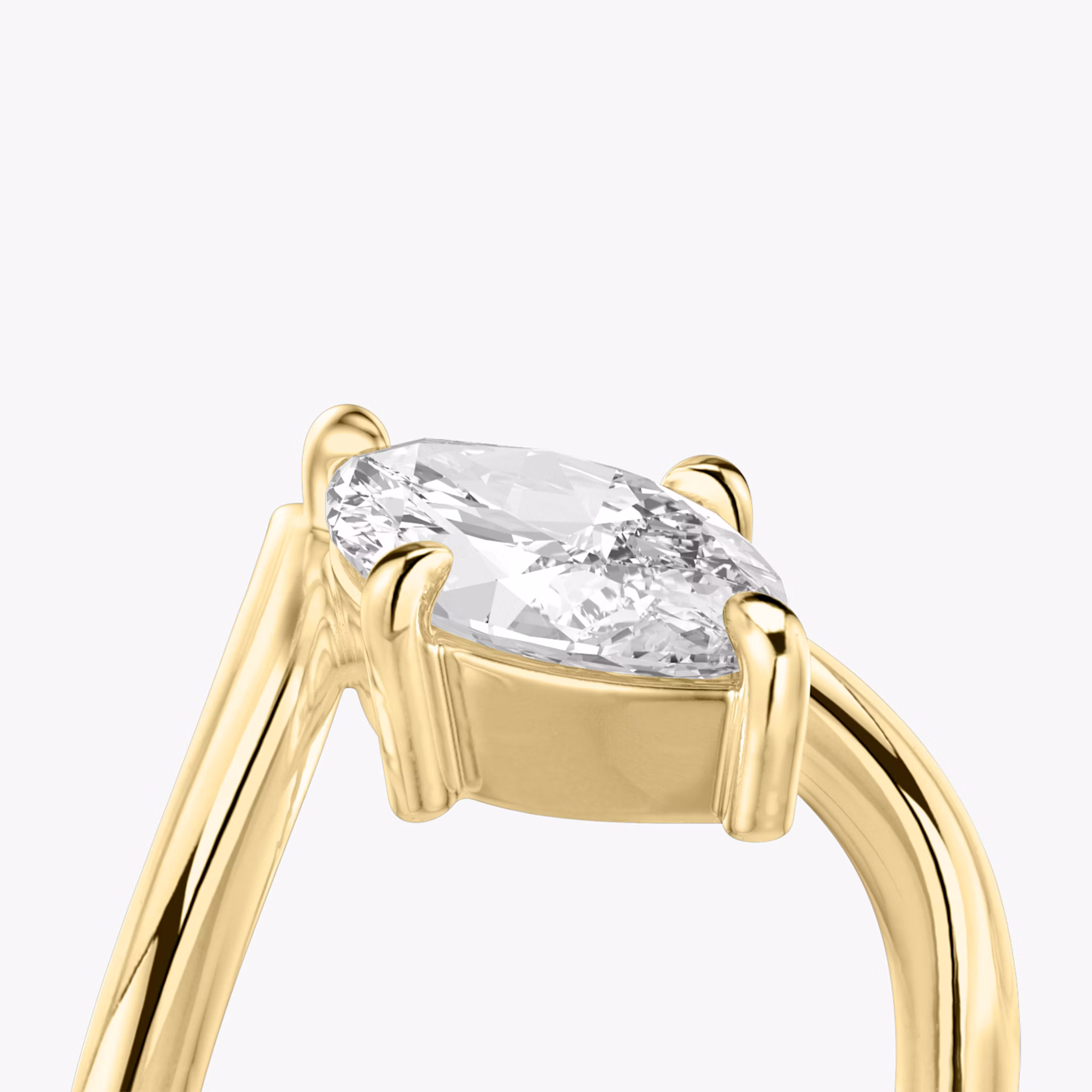 The Signature V | Marquise | 18k | Yellow Gold | bandAccent: Plain | diamondOrientation: vertical | caratWeight: other