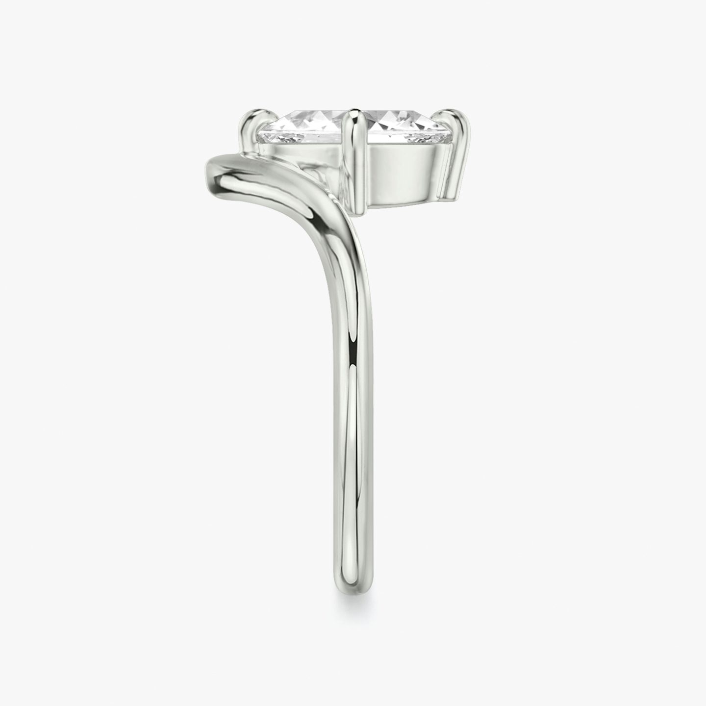 The Signature V | Oval | Platinum | bandAccent: Plain | diamondOrientation: vertical | caratWeight: other