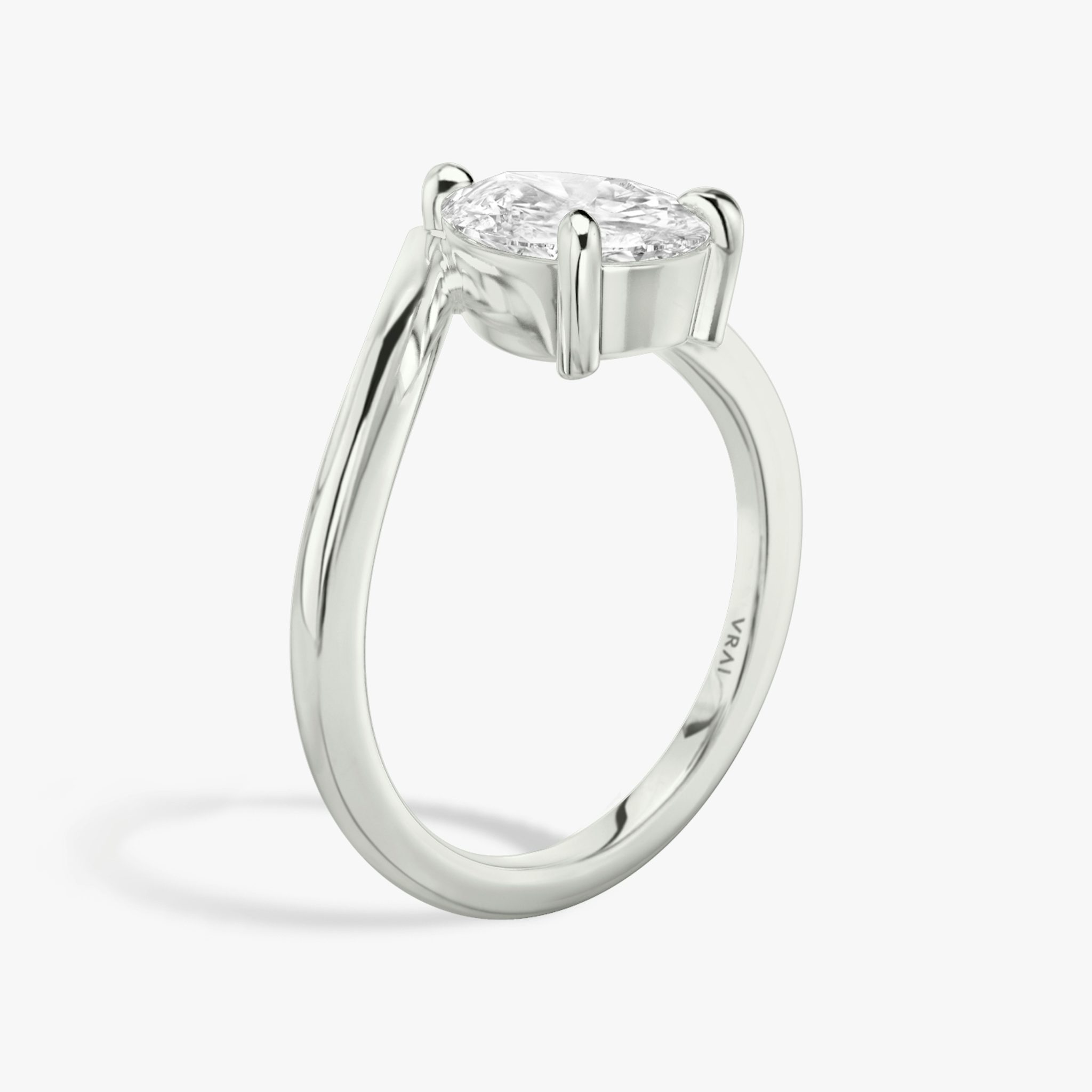 The Signature V | Pear | 18k | White Gold | bandAccent: Plain | diamondOrientation: vertical | caratWeight: other