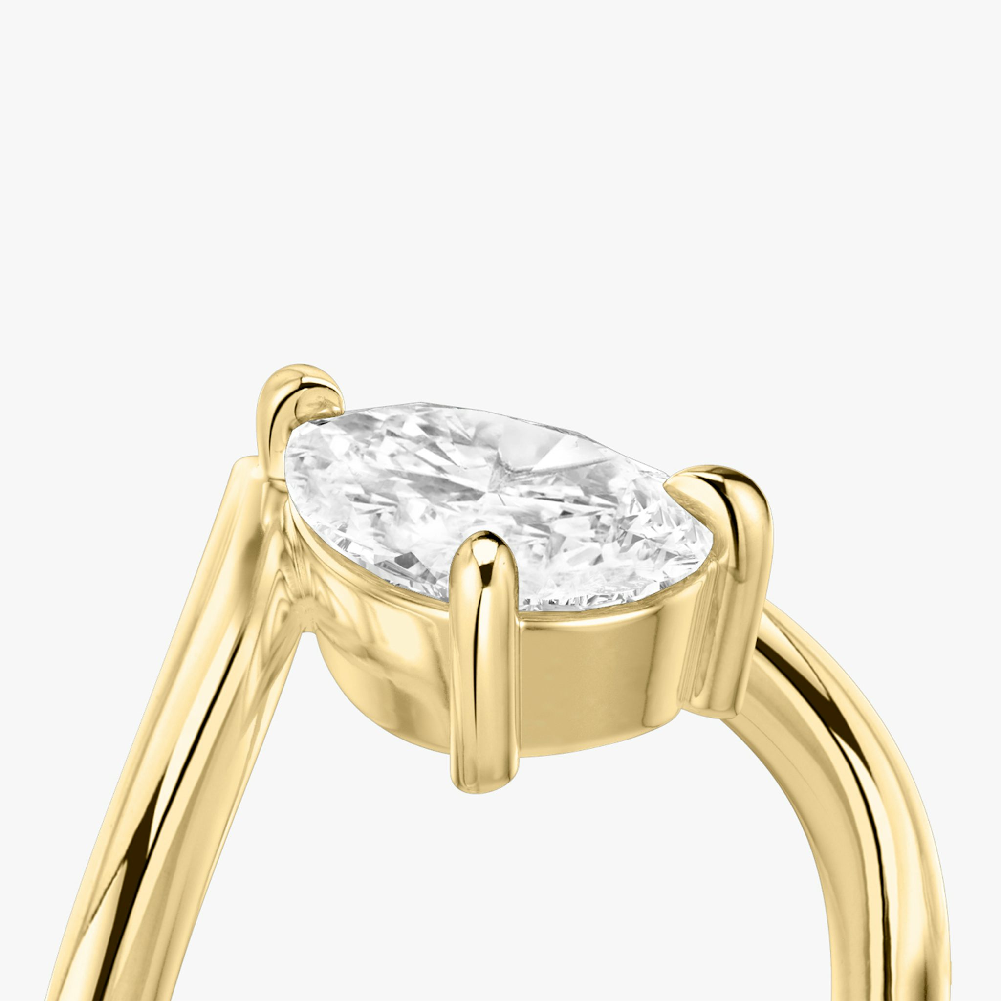The Signature V | Pear | 18k | Yellow Gold | bandAccent: Plain | diamondOrientation: vertical | caratWeight: other