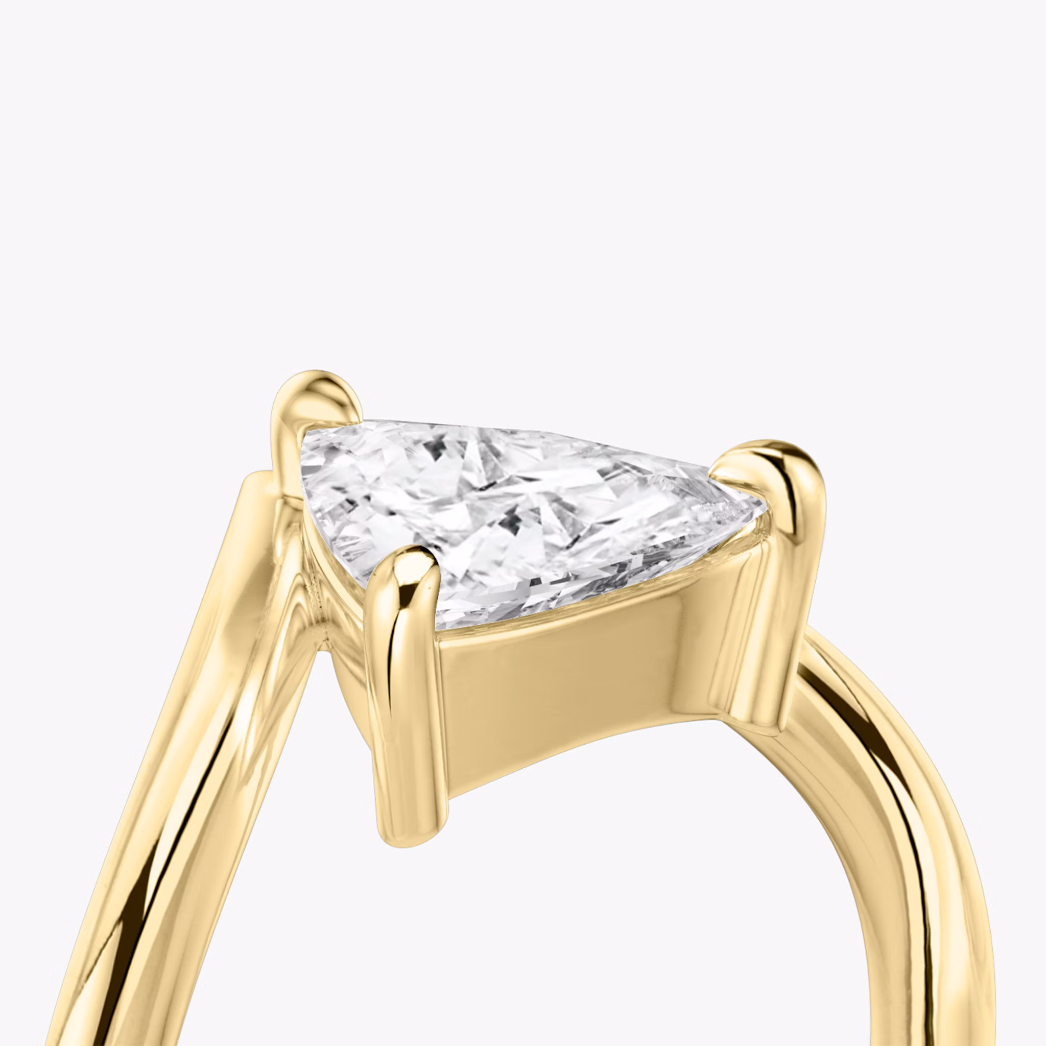 The Signature V | Trillion | 18k | Yellow Gold | bandAccent: Plain | diamondOrientation: vertical | caratWeight: other