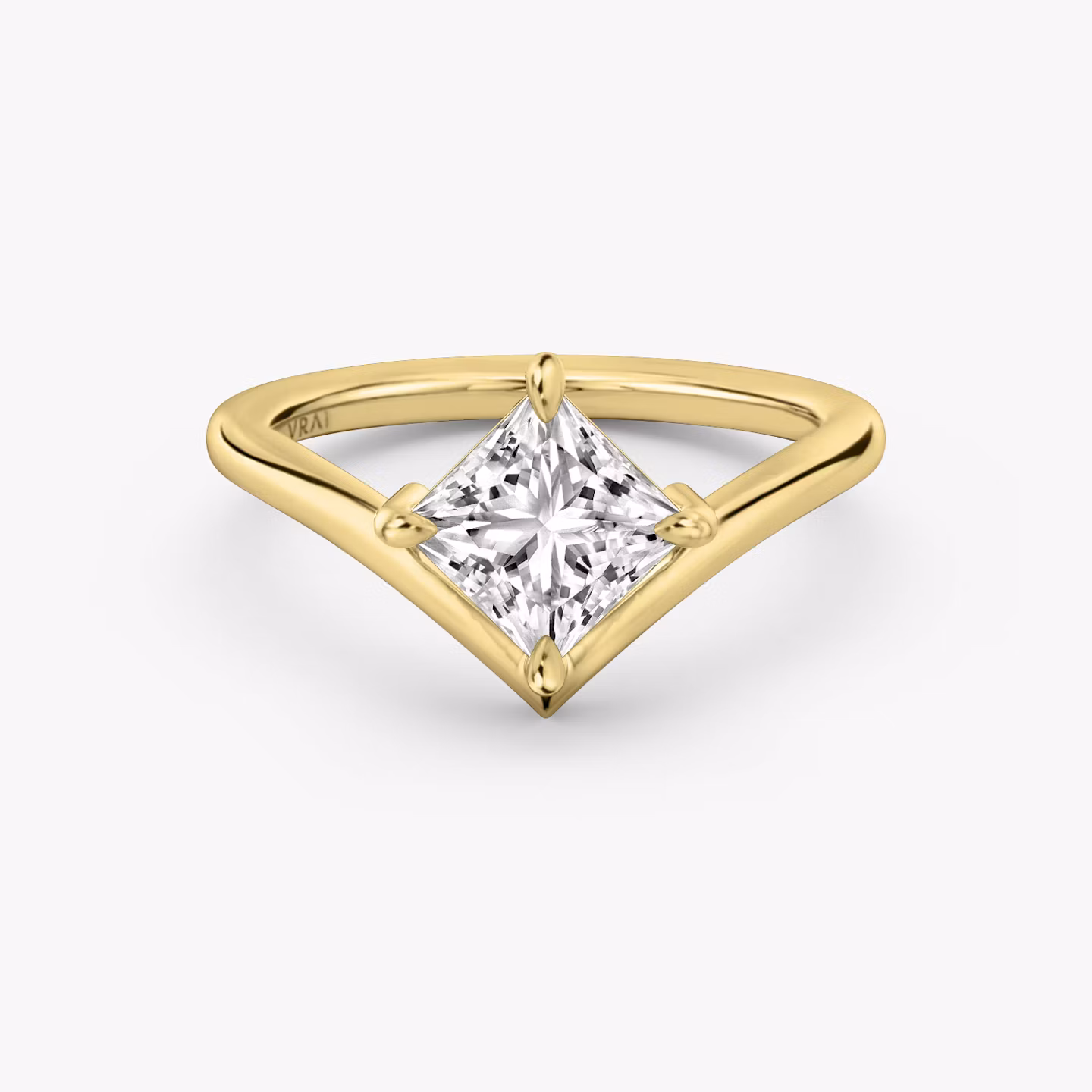 The Signature V Princess | Yellow Gold