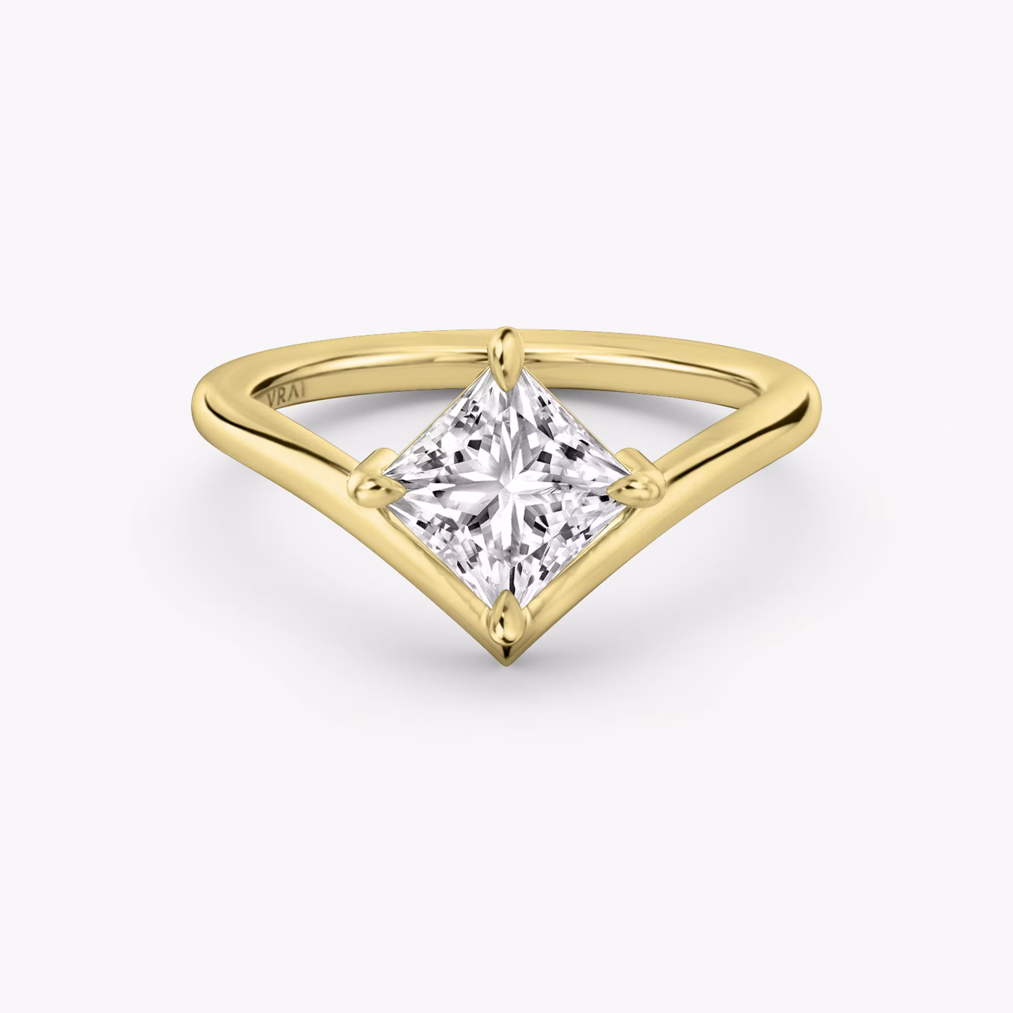The Signature V Princess | Yellow Gold