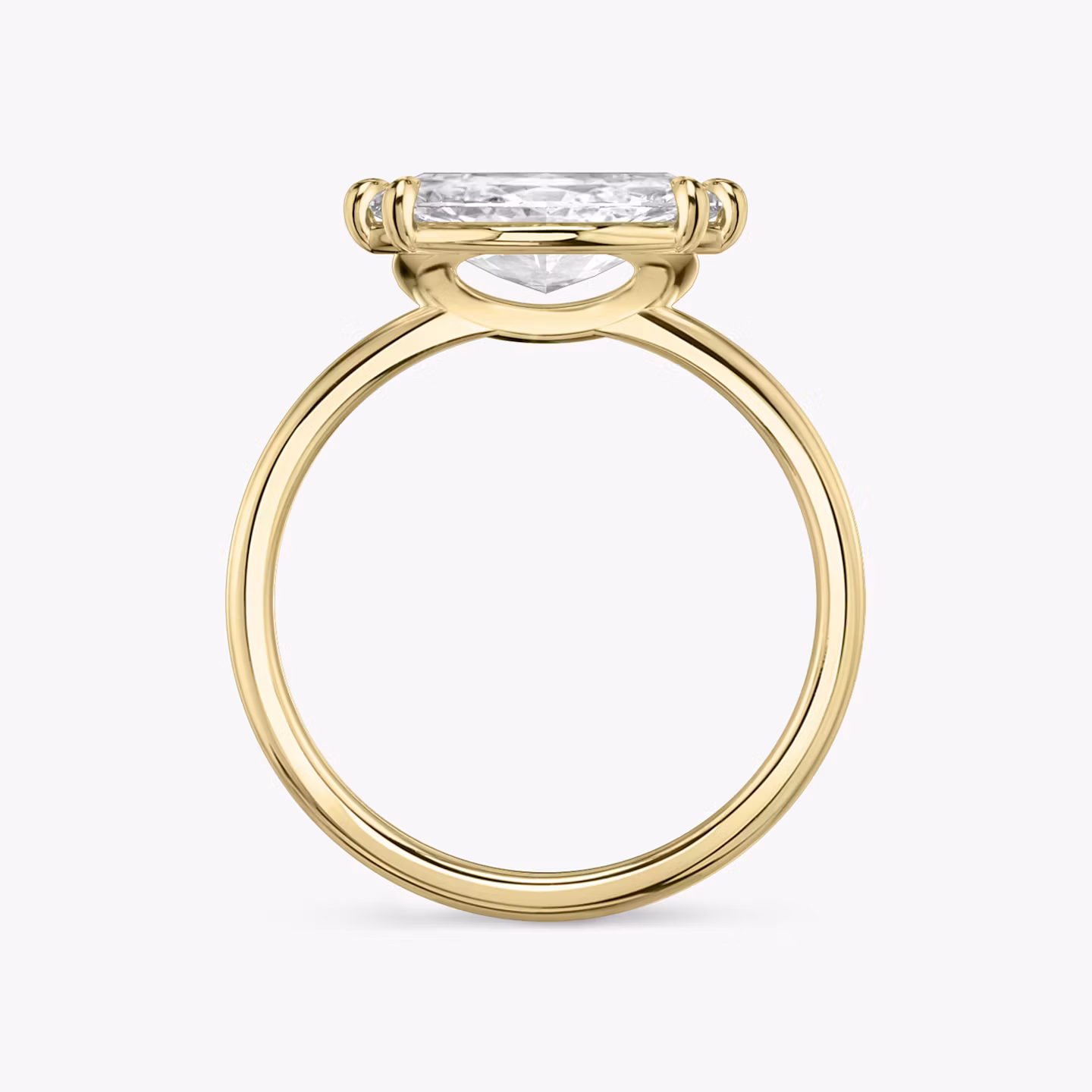 Bague de fiançailles Signature  | Marquise | 18k | Or jaune | bandAccent: Simple | bandWidth: standard | diamondOrientation: horizontal | hiddenHalo: no | caratWeight: other