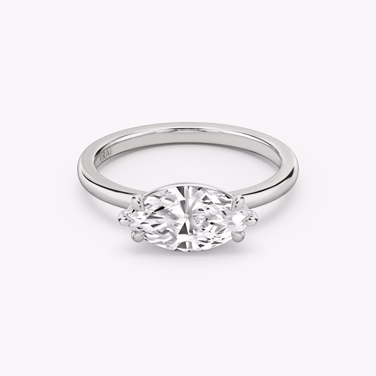 Anillo de compromiso Signature | Marquise | Platino | bandAccent: Simple | bandWidth: standard | diamondOrientation: horizontal | hiddenHalo: no | caratWeight: other