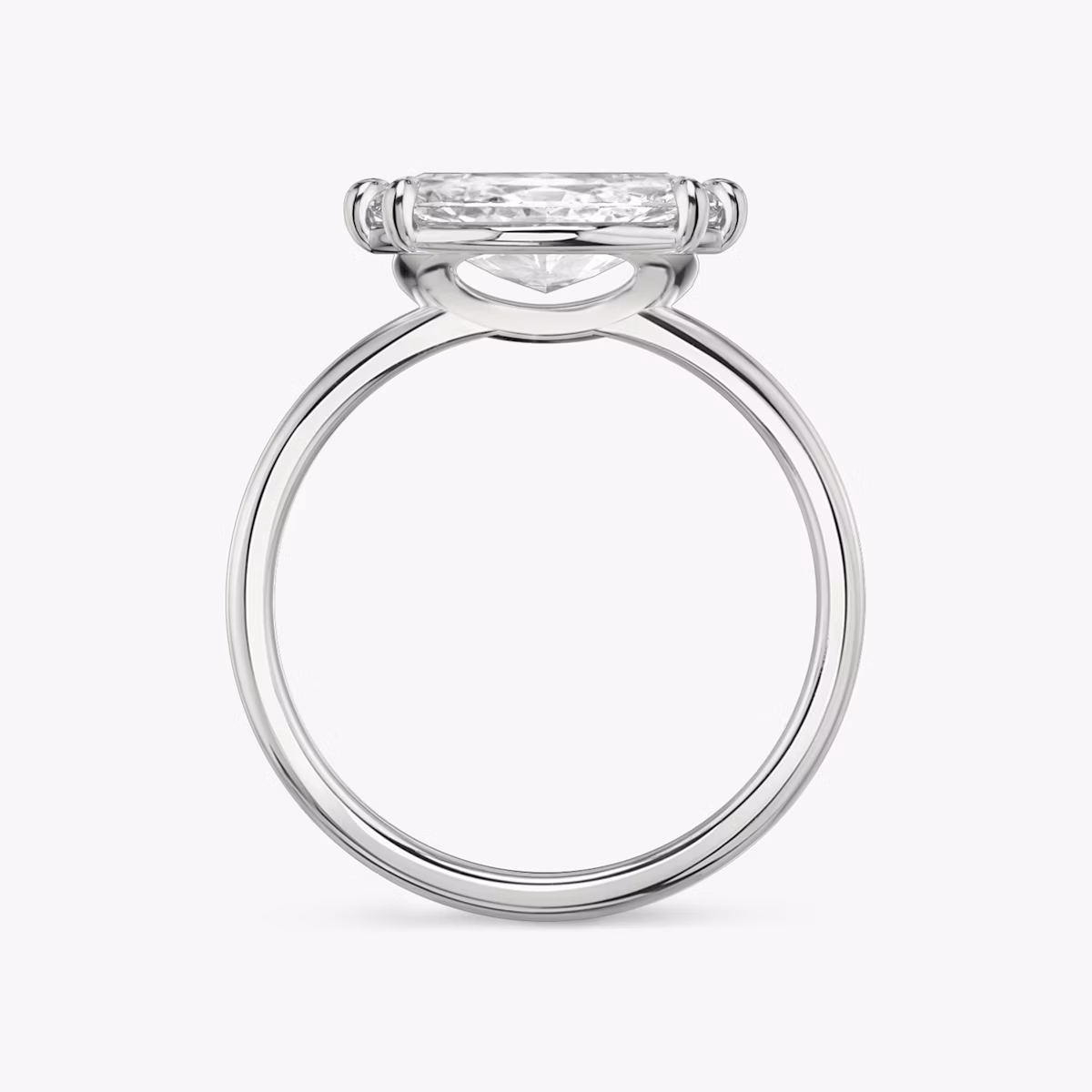 Anillo de compromiso Signature | Marquise | Platino | bandAccent: Simple | bandWidth: standard | diamondOrientation: horizontal | hiddenHalo: no | caratWeight: other