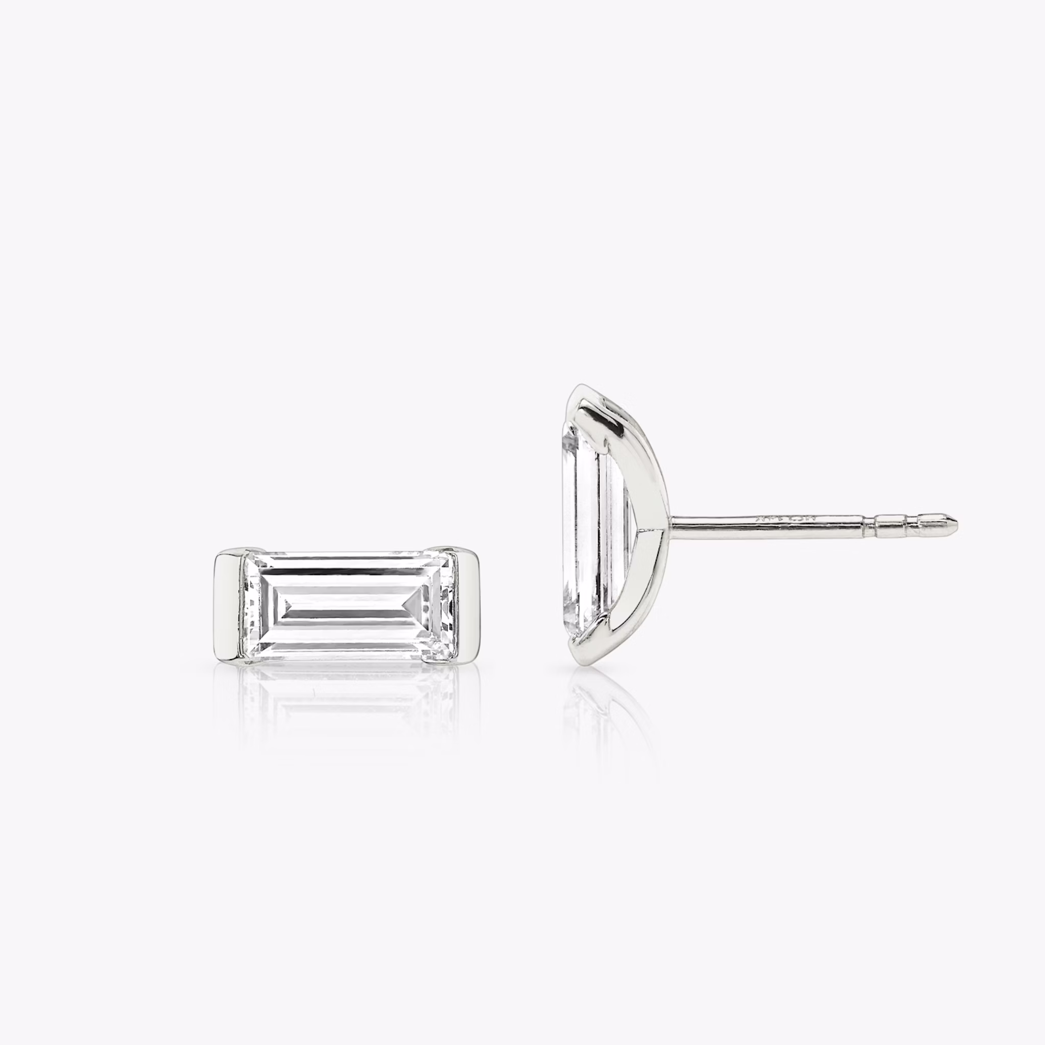 Knife-Edge Baguette Semi-Bezel Stud | Baguette | 14k | White Gold | caratWeight: 0.25ct