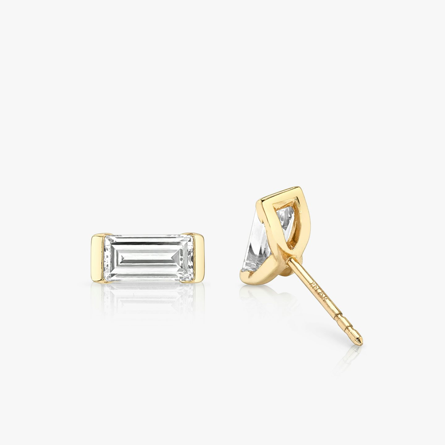 Knife-Edge Baguette Semi-Bezel Stud | Baguette | 14k | Yellow Gold | caratWeight: 0.25ct