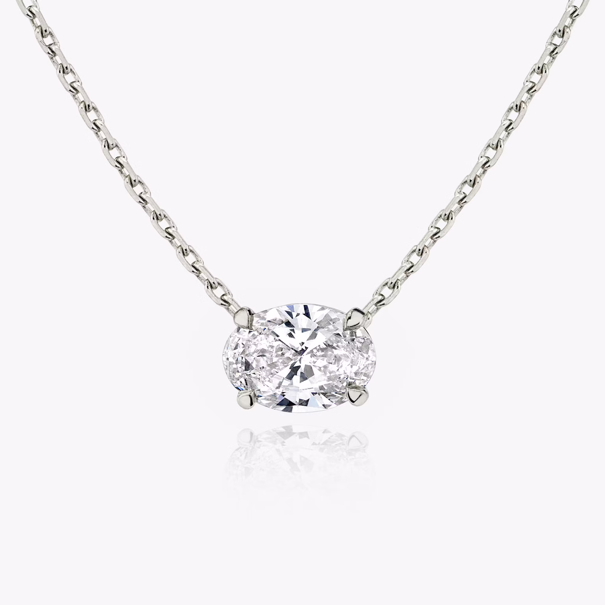 VRAI Solitaire Necklace Oval | White Gold