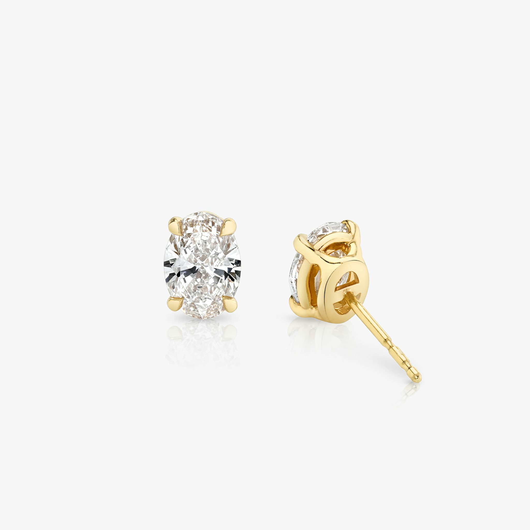 VRAI Solitaire Stud | Oval | 14k | Yellow Gold | diamondColor: near-colorless | caratWeight: 0.75ct