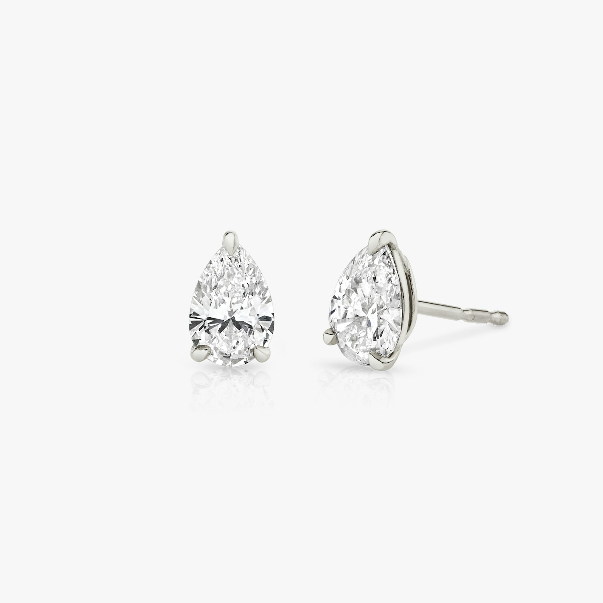 VRAI Solitaire Stud | Pear | 14k | White Gold | diamondColor: near-colorless | caratWeight: 1.0ct