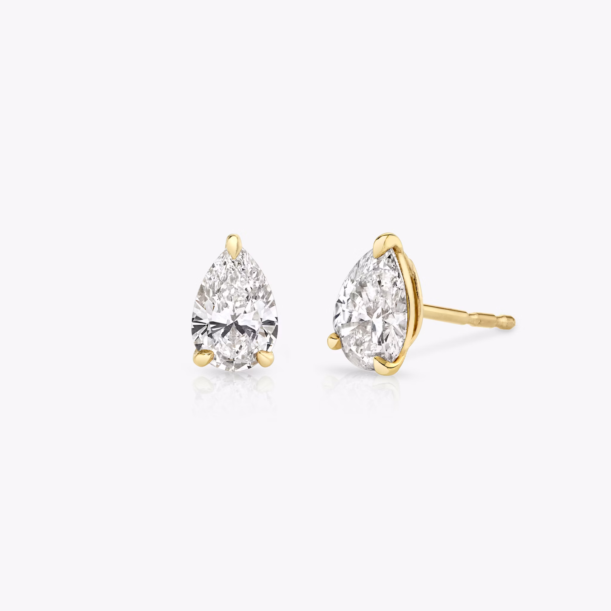VRAI Solitaire Stud | Pear | 14k | Yellow Gold | diamondColor: near-colorless | caratWeight: 0.25ct