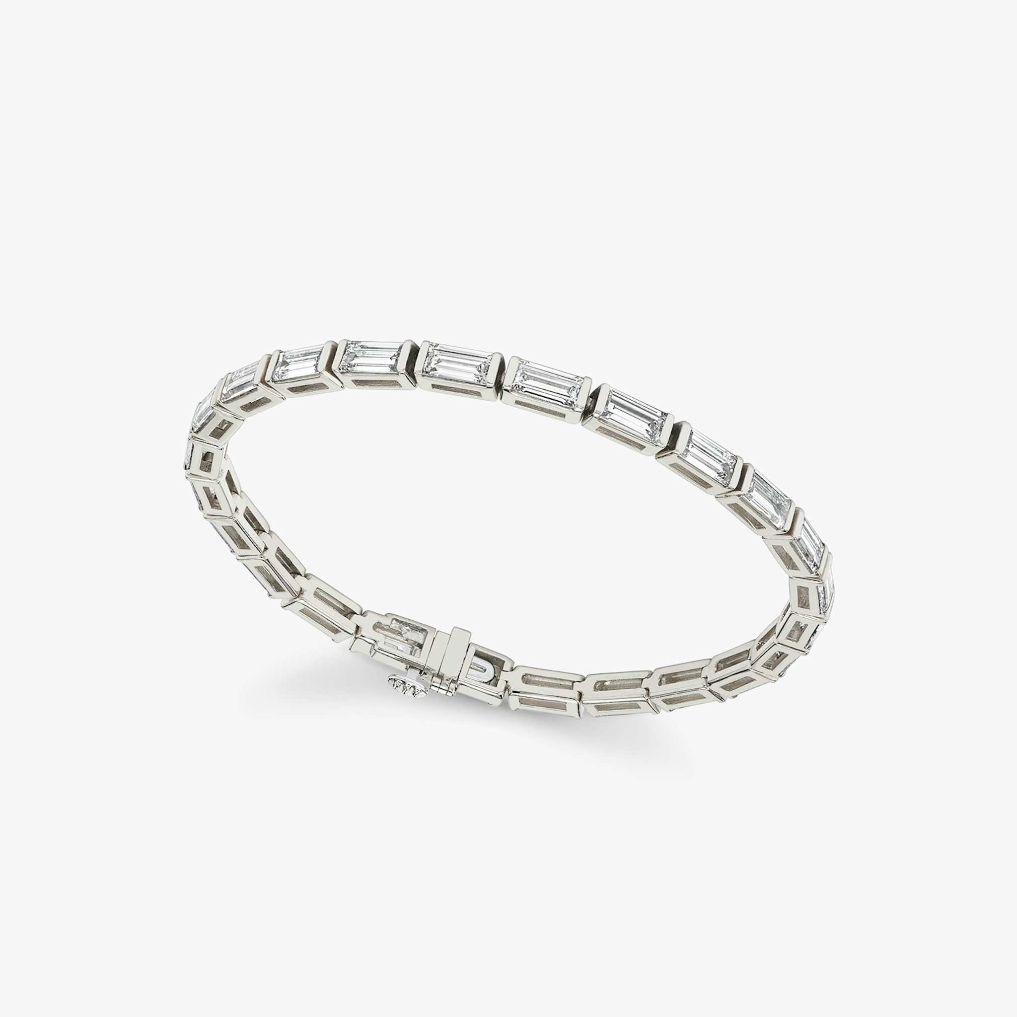 Baguette Tennis Bracelet | Baguette | 14k | White Gold | diamondSize: large | chainLength: 7