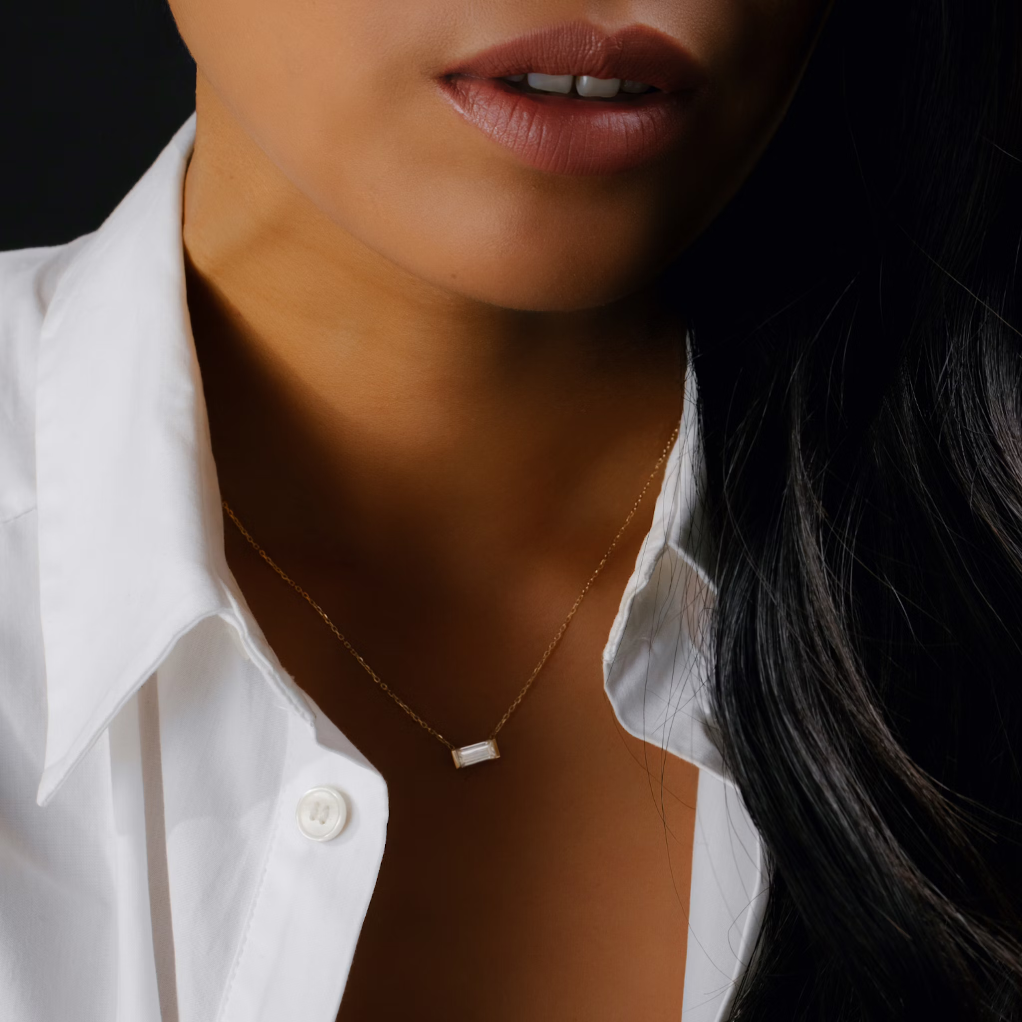 Knife-Edge Baguette Semi-Bezel Necklace | Baguette | 14k | Yellow Gold | caratWeight: 0.25ct