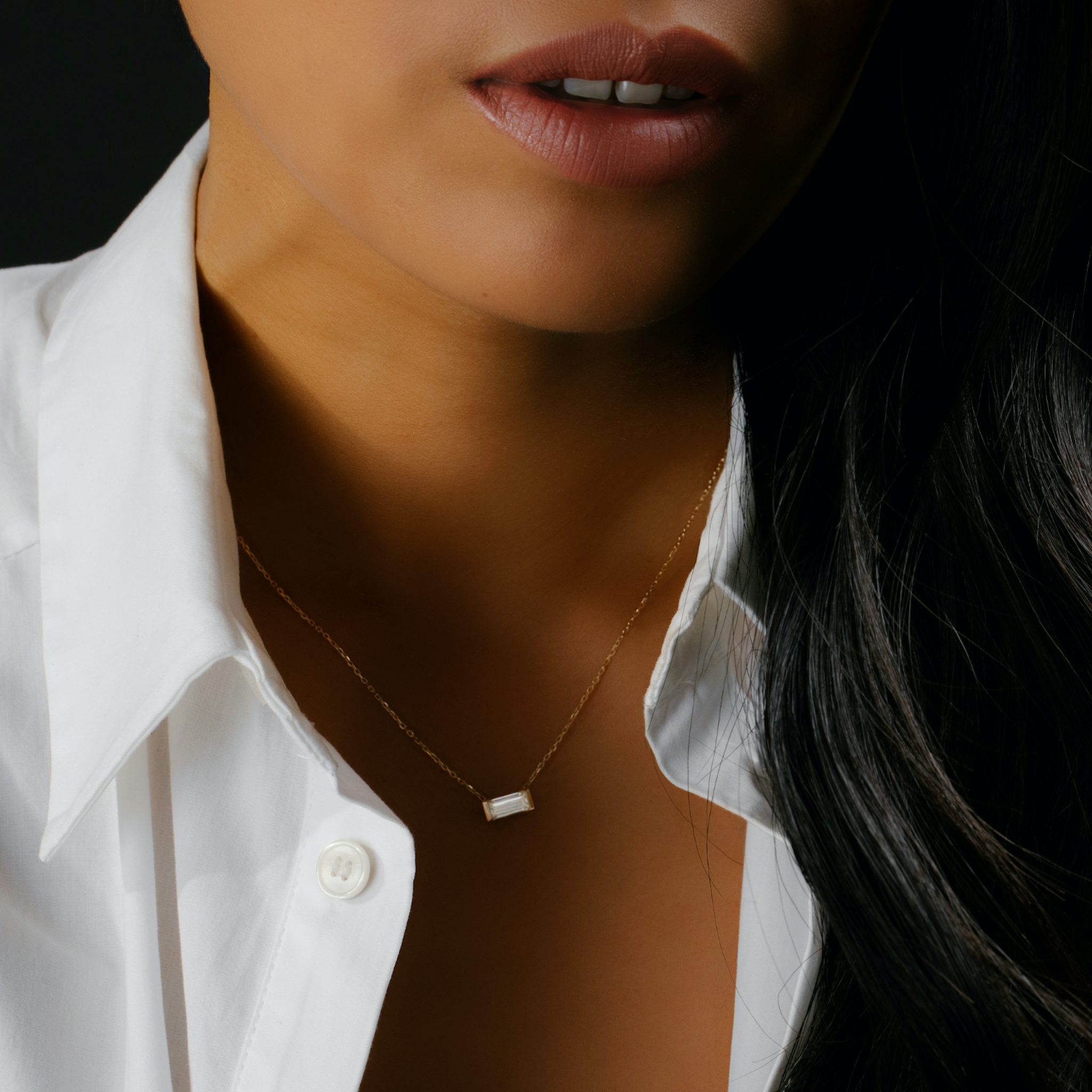 Knife-Edge Baguette Semi-Bezel Necklace | Baguette | 14k | Yellow Gold | caratWeight: 0.25ct